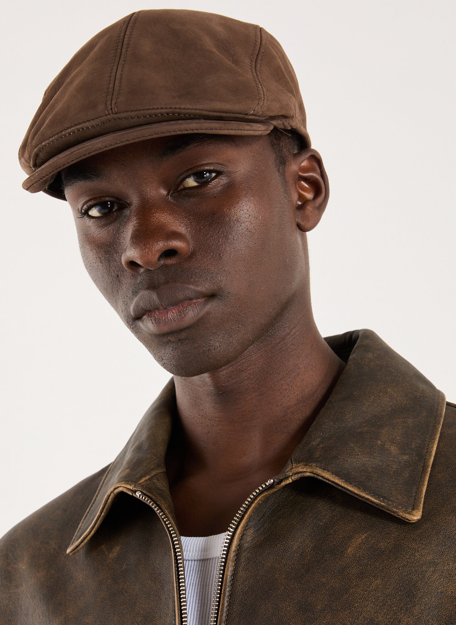 Leather beret SAISON 1865 Brown