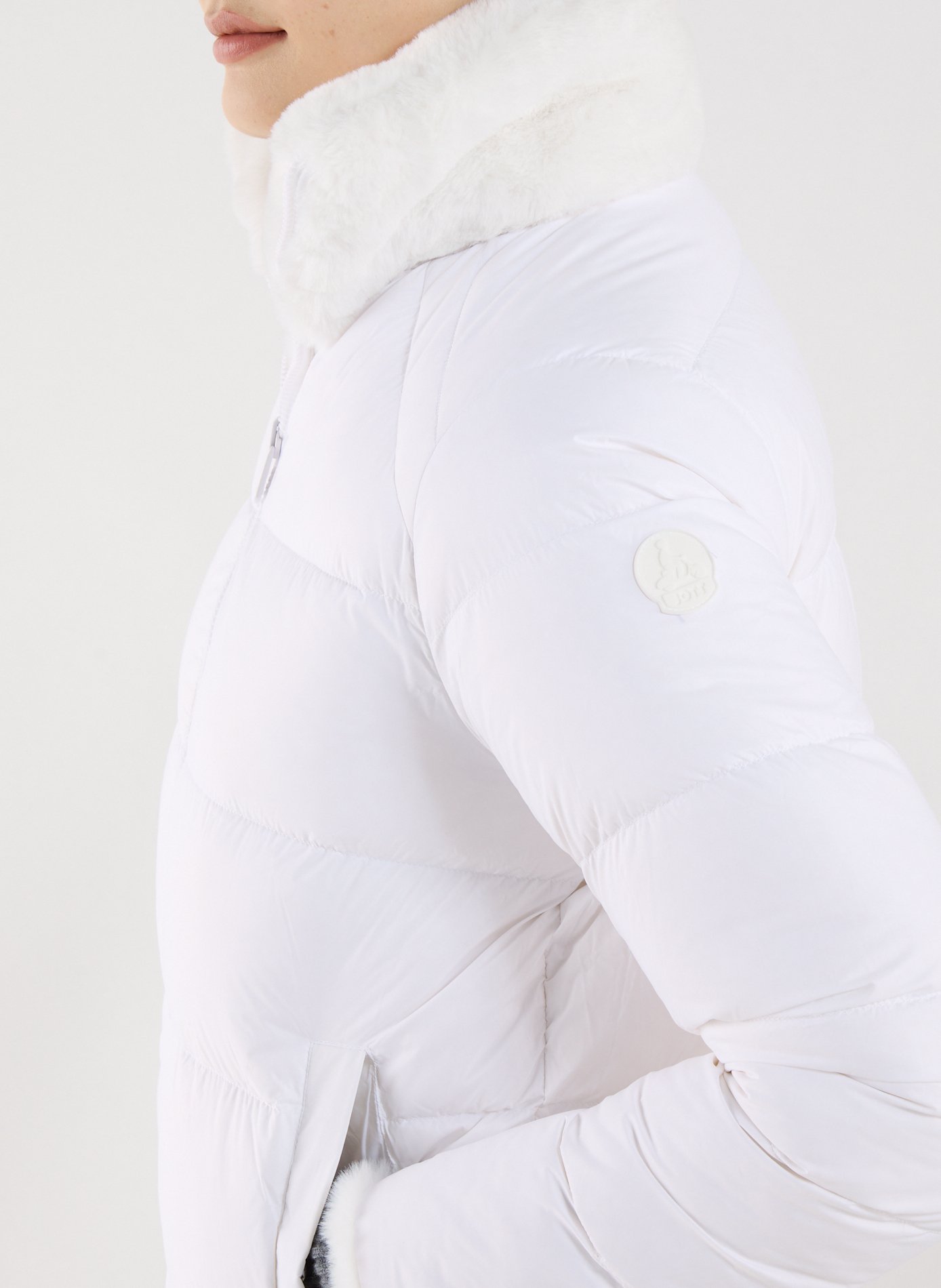 Short Olga faux fur puffer jacket JOTT White