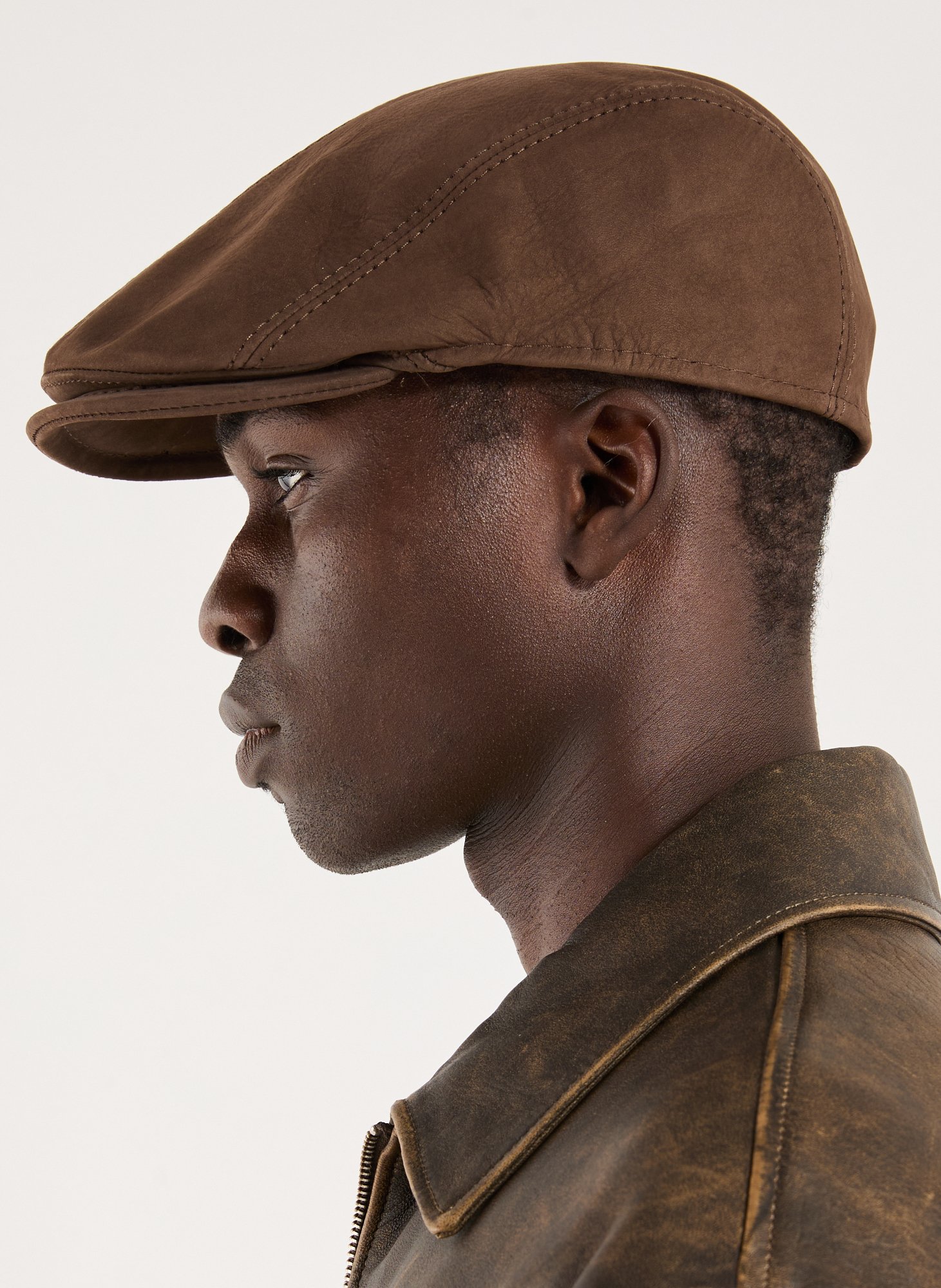 Leather beret SAISON 1865 Brown