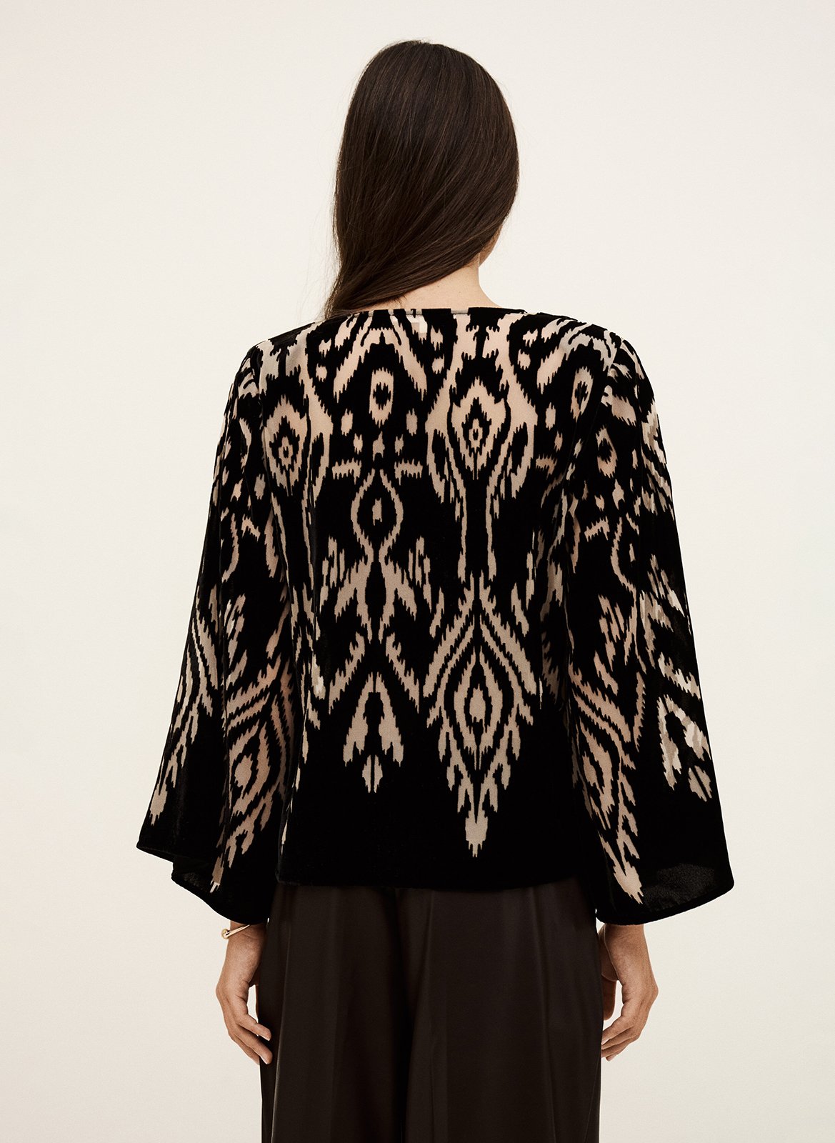 Blouse ample col v imprimée arriet BA&SH Noir