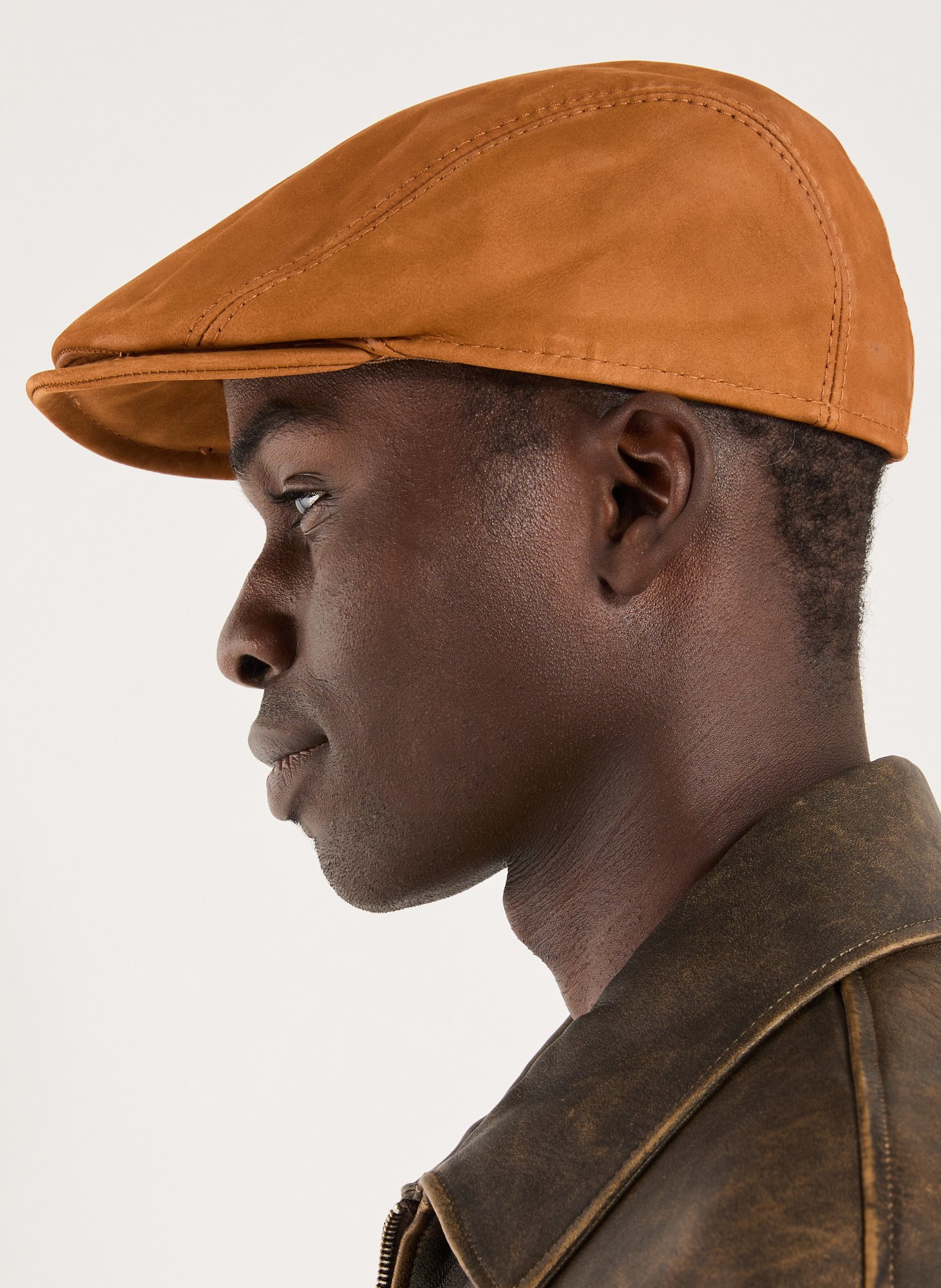 Leather beret SAISON 1865 Beige