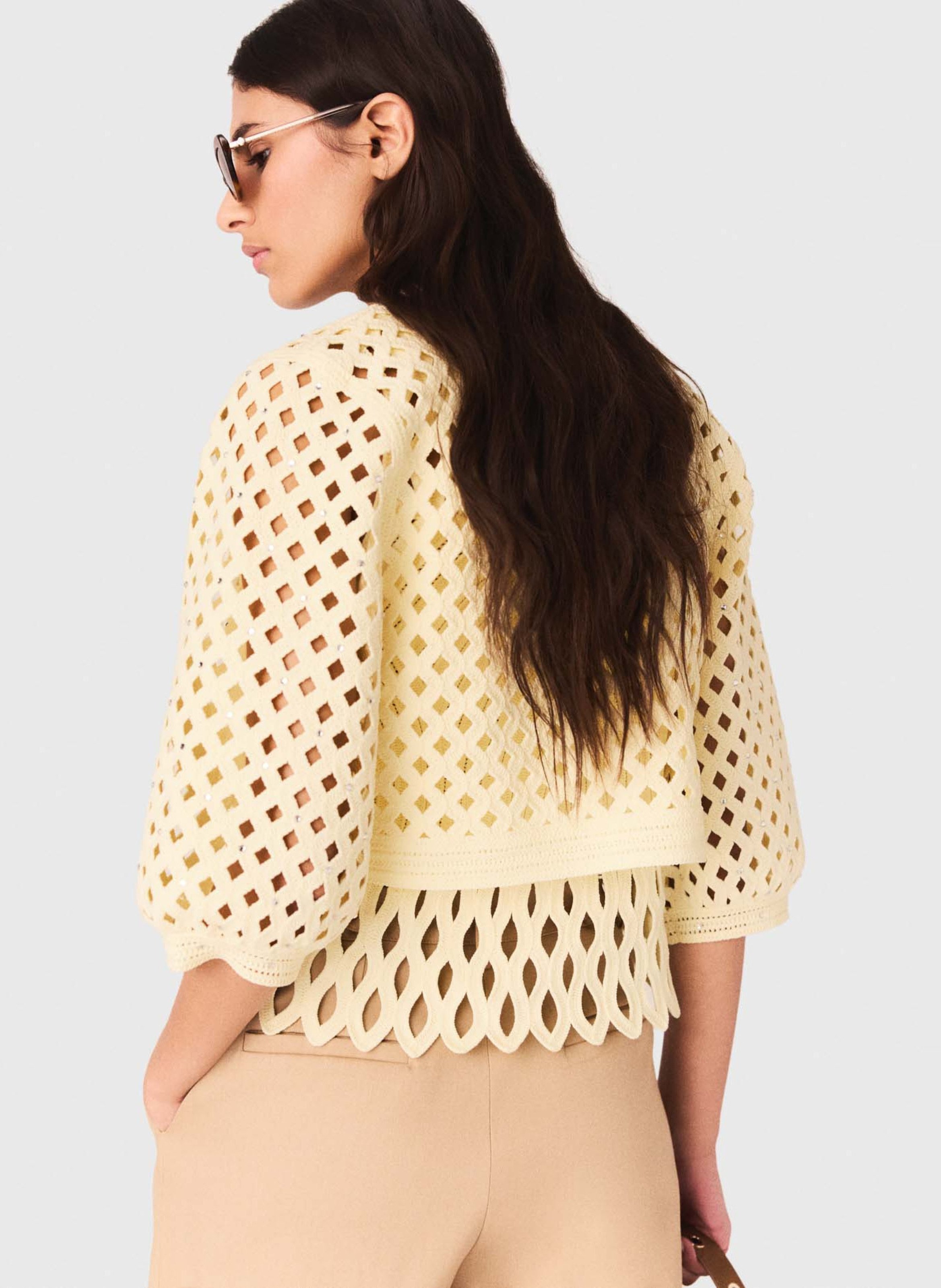 Gilet droit col rond en maille ajourée MAJE Jaune