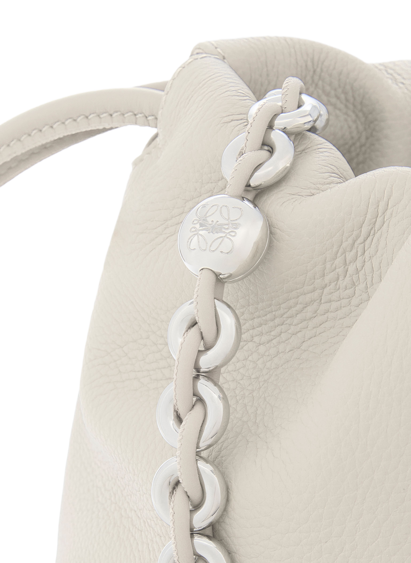 Borsa Flamenco media in pelle di vitello granaato. LOEWE Bianco