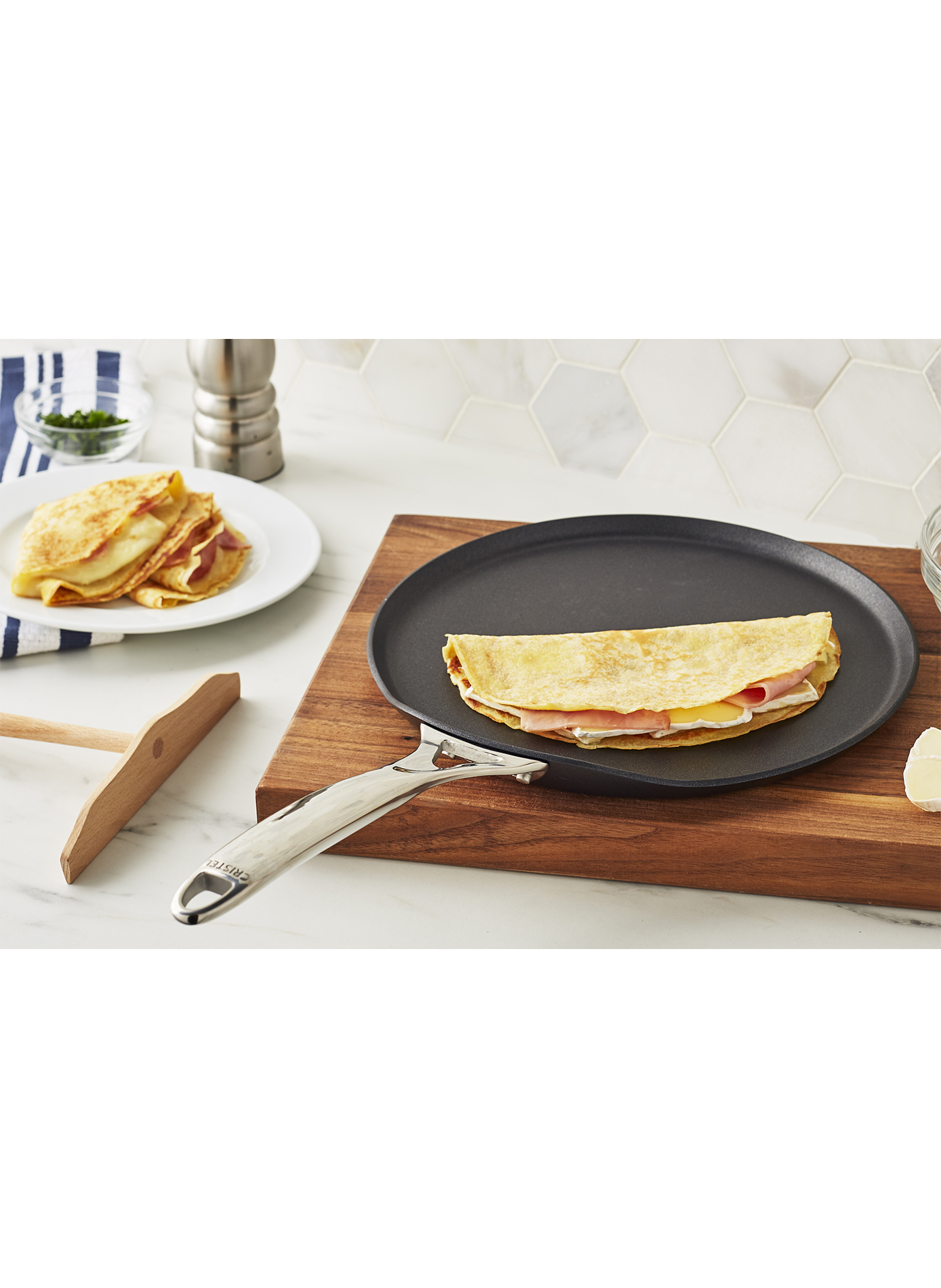 Poêle à crêpes anti-adhésive Castel'Pro CRISTEL Noir