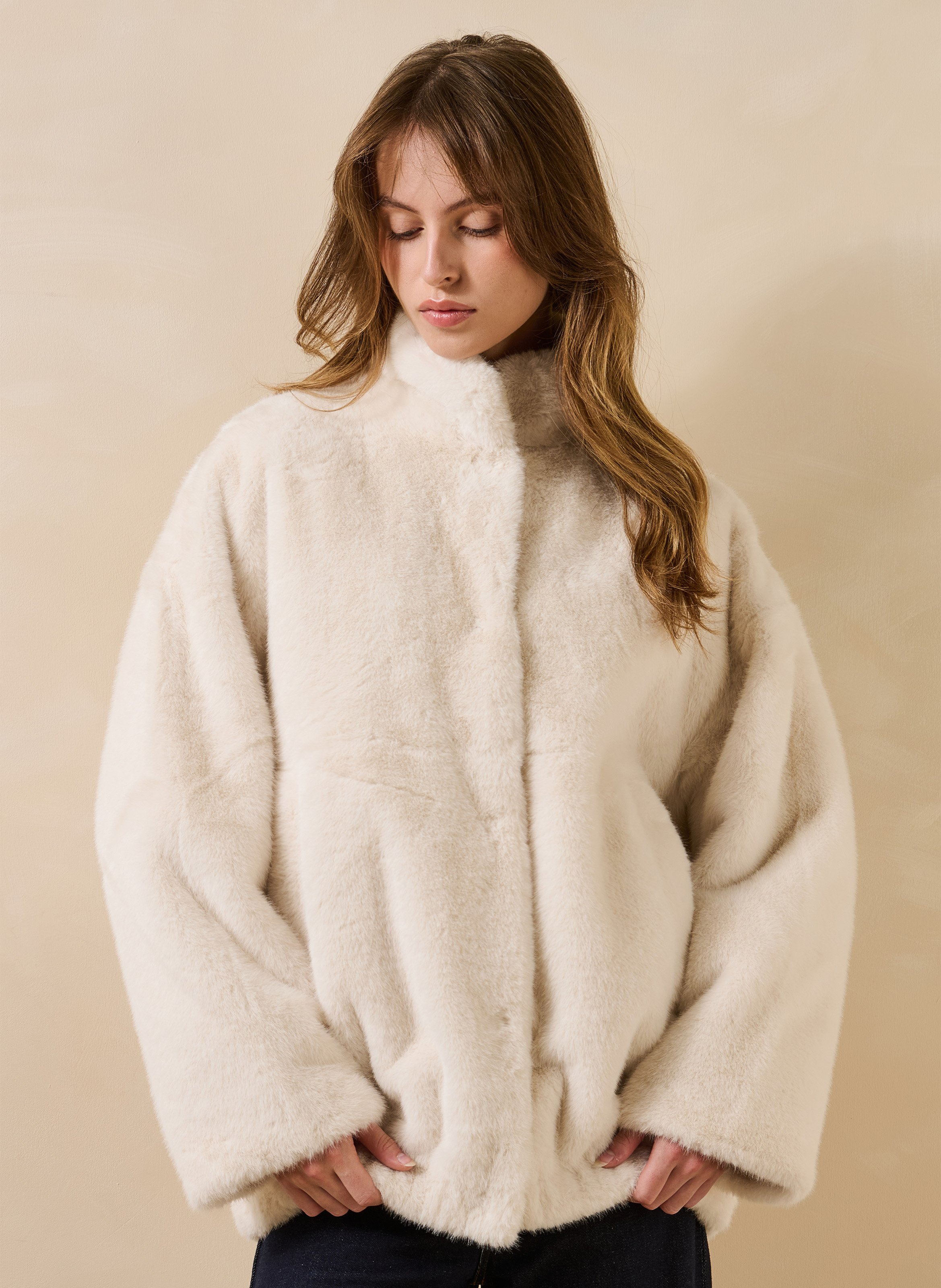Jas van imitatiebont LA FEE MARABOUTEE Beige