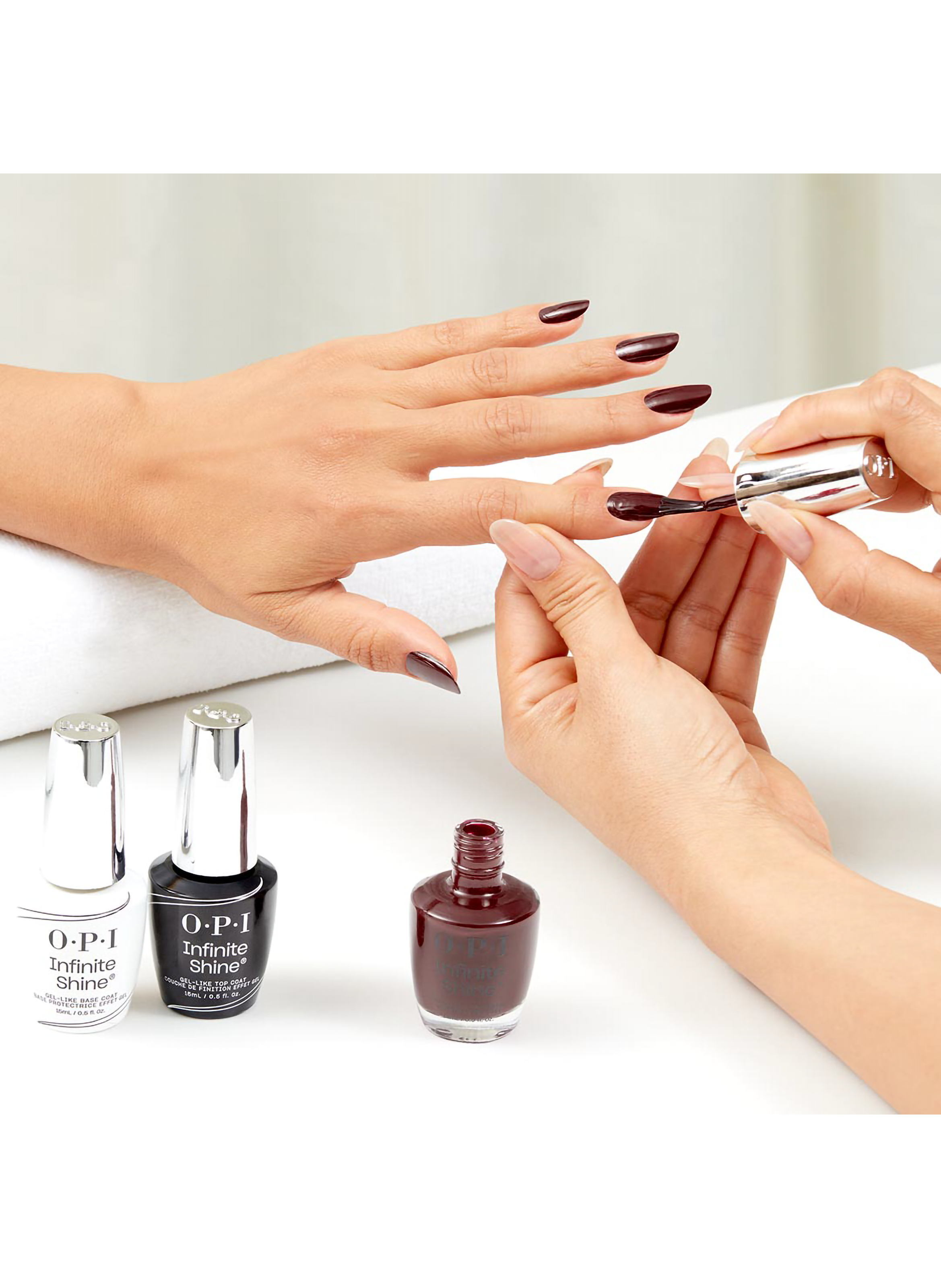 Raisin the Bar
Infinite Shine
Long-lasting gel effect nail polish OPI Violet