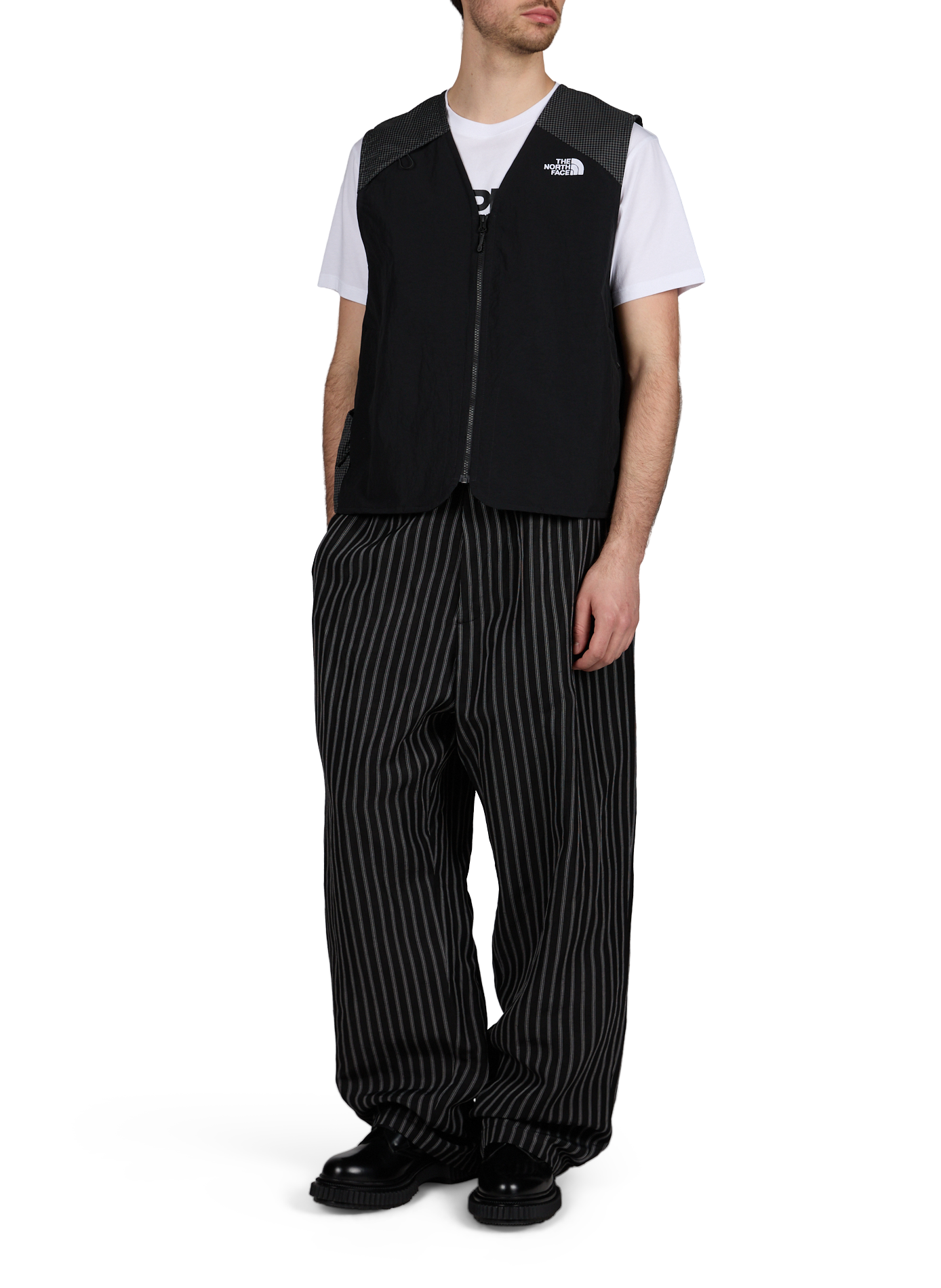 Sleeveless V-neck vest THE NORTH FACE Black