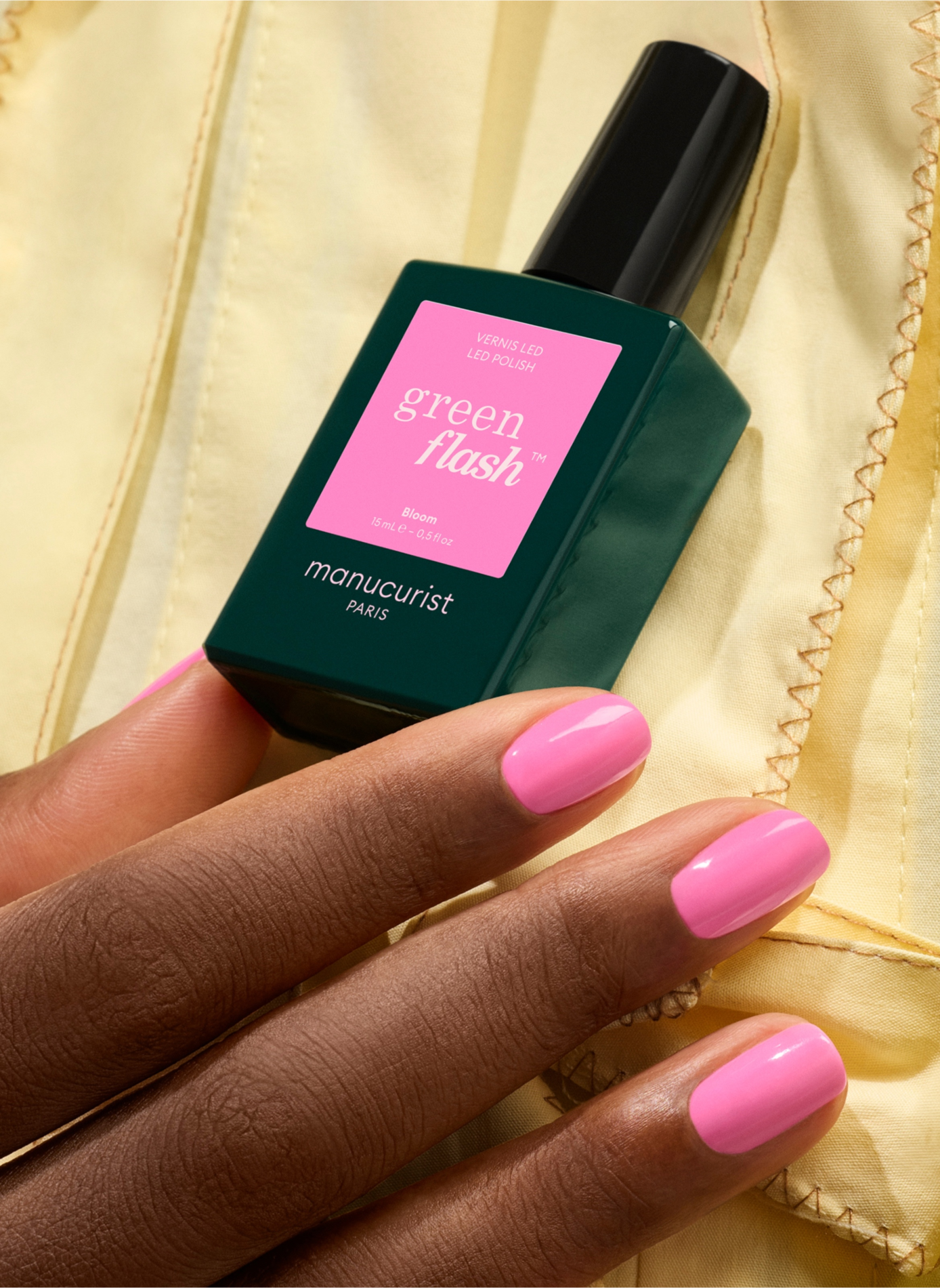 Esmalte de uñas Green Flash - Bloom MANUCURIST Rose néon aux sous-tons bleus