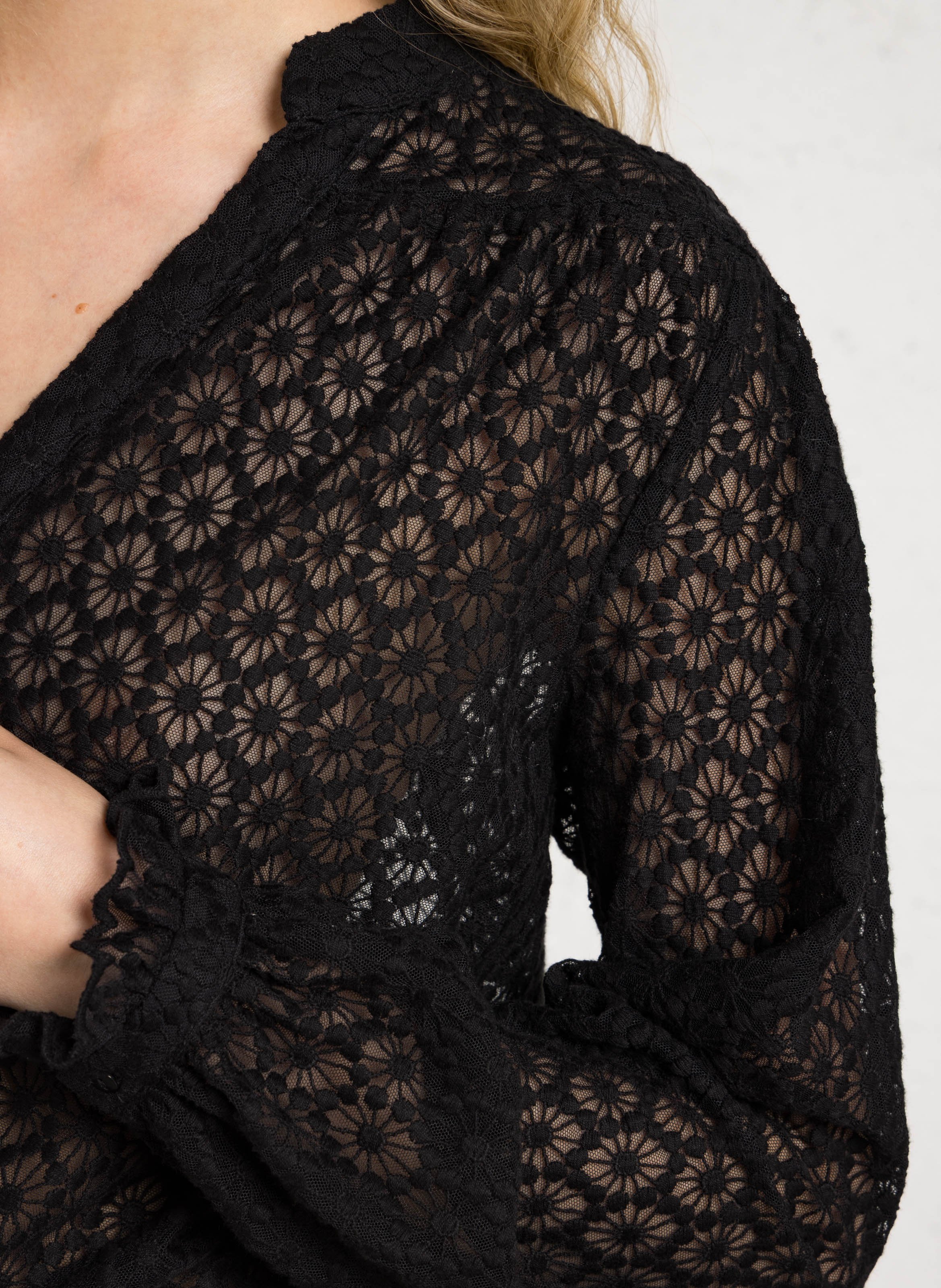 Blouse col tunisien en dentelle daniela Noir