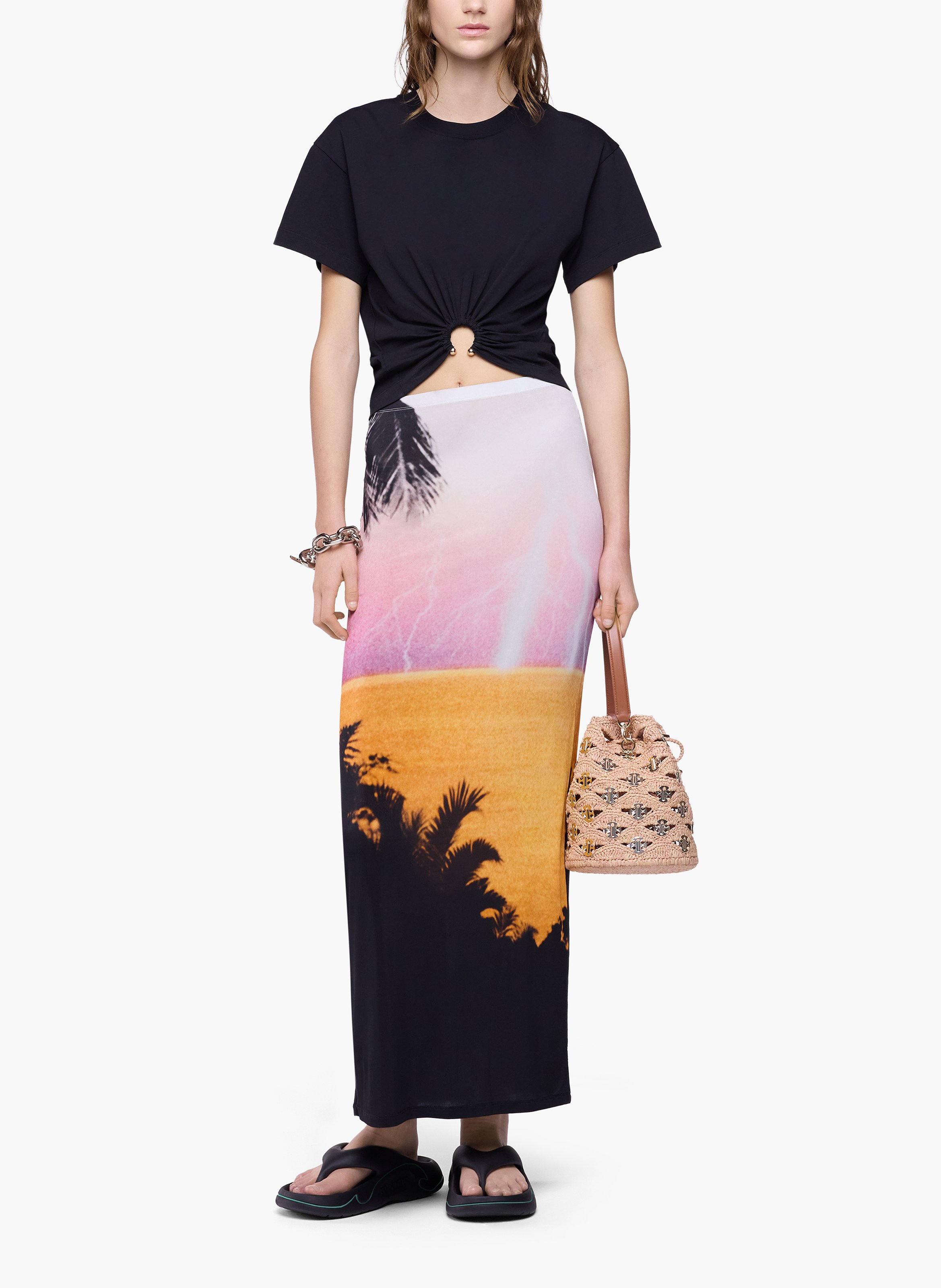 Sac seau moyen en raphia naturel avec disques signature 1969 RABANNE Doré