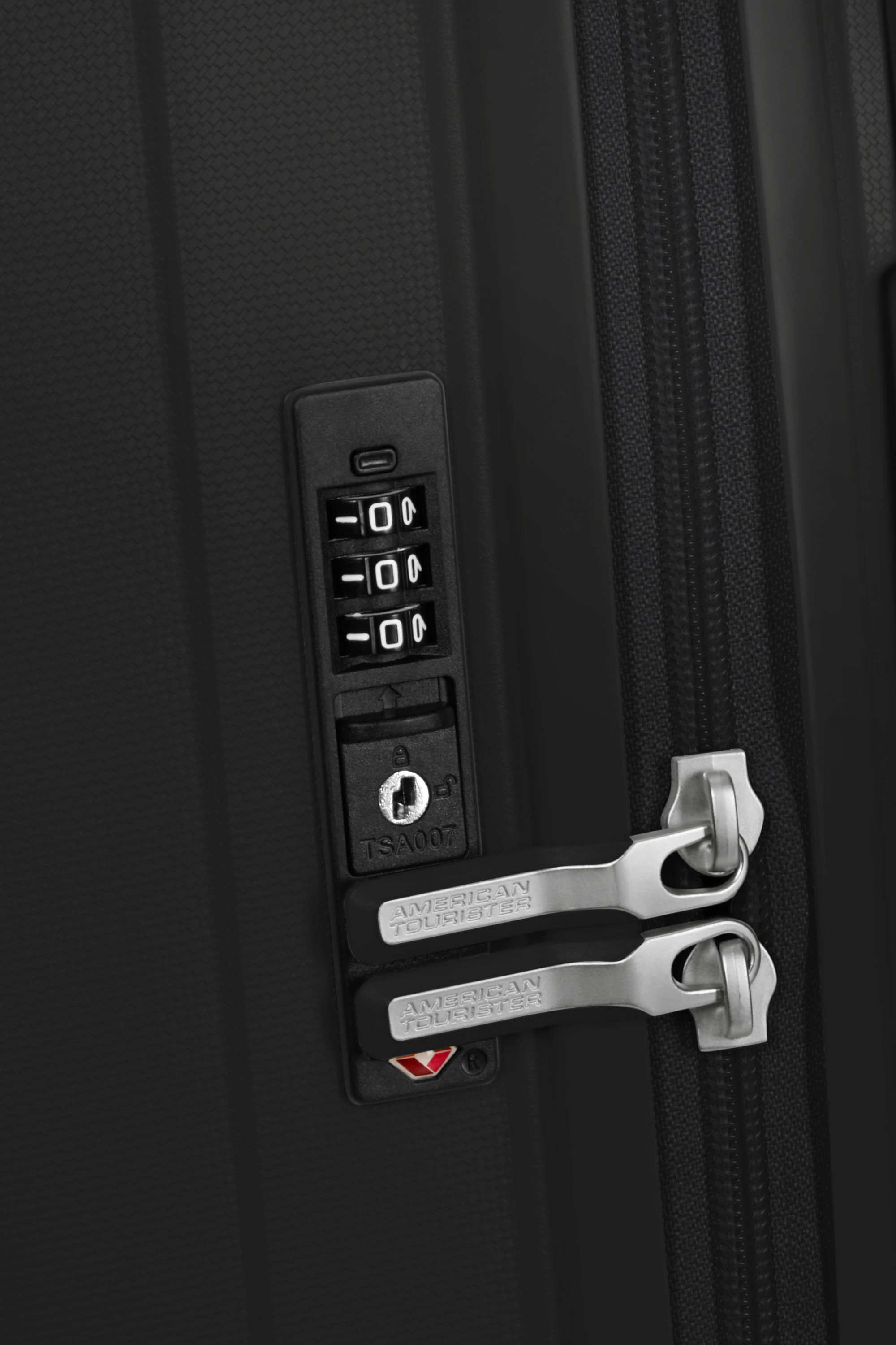 Rejoy valise 4 roues taille s AMERICAN TOURISTER Noir