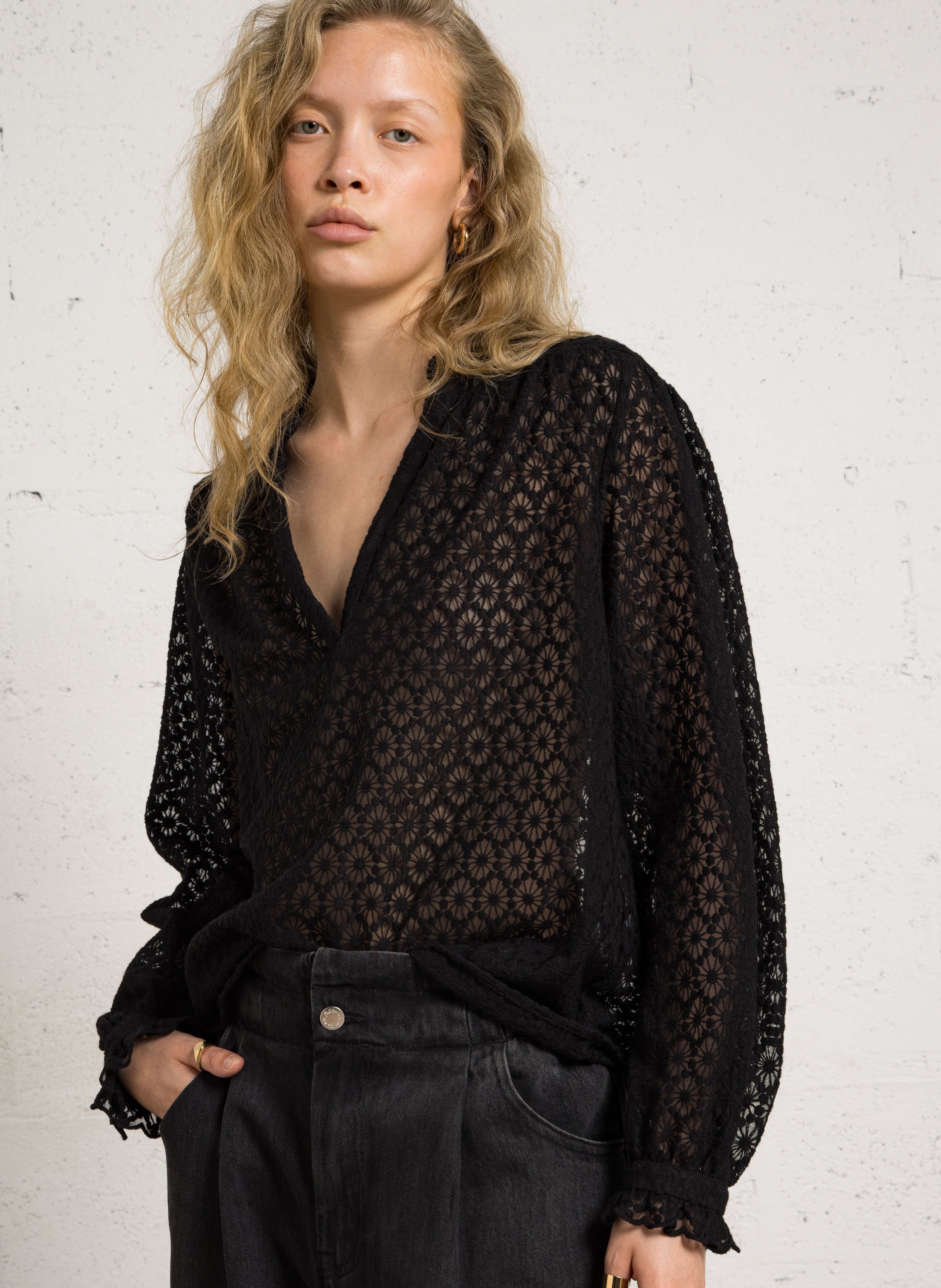 Blouse col tunisien en dentelle daniela Noir