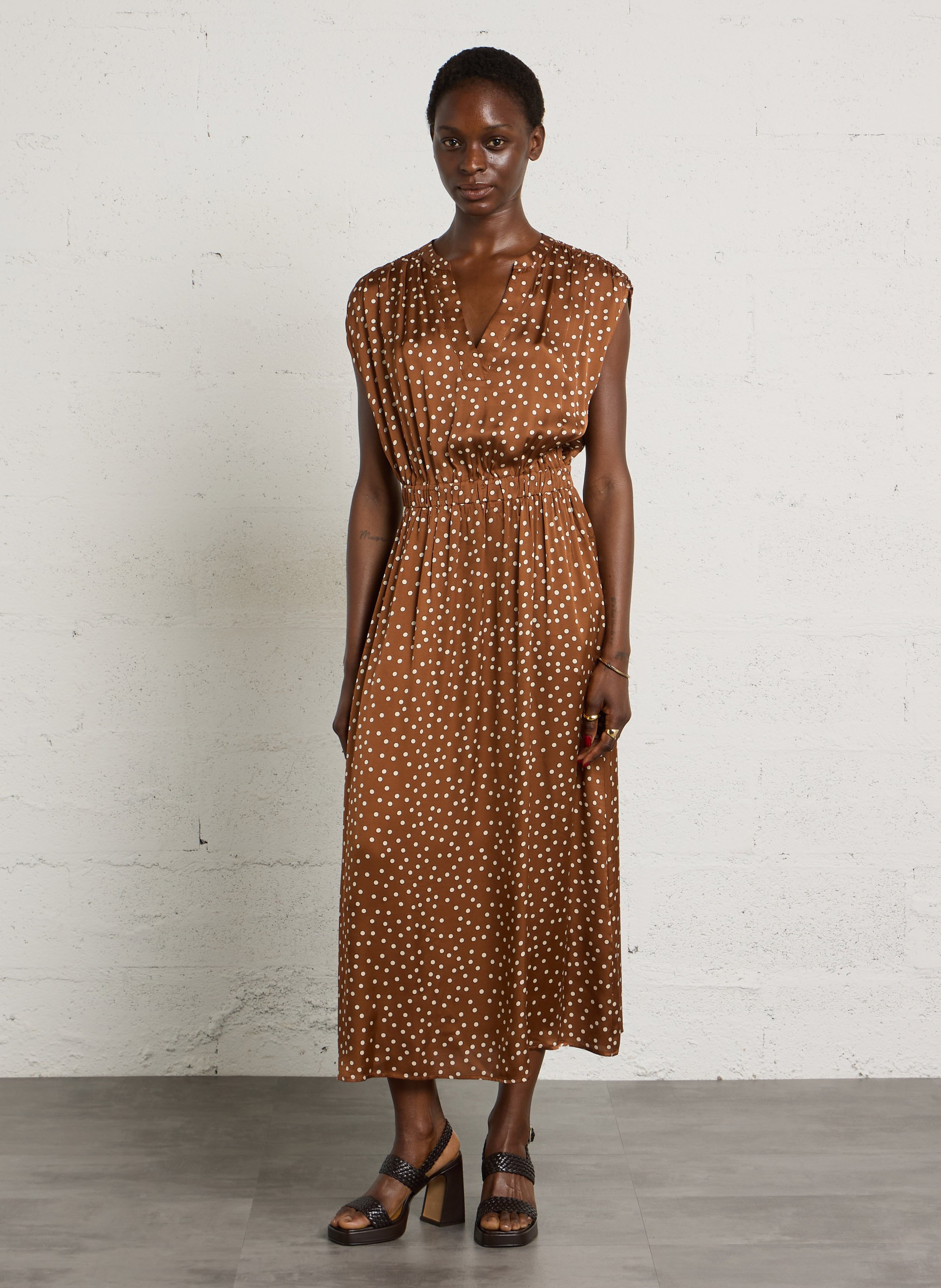 Robe longue col v à pois belgia MAISON 123 Beige