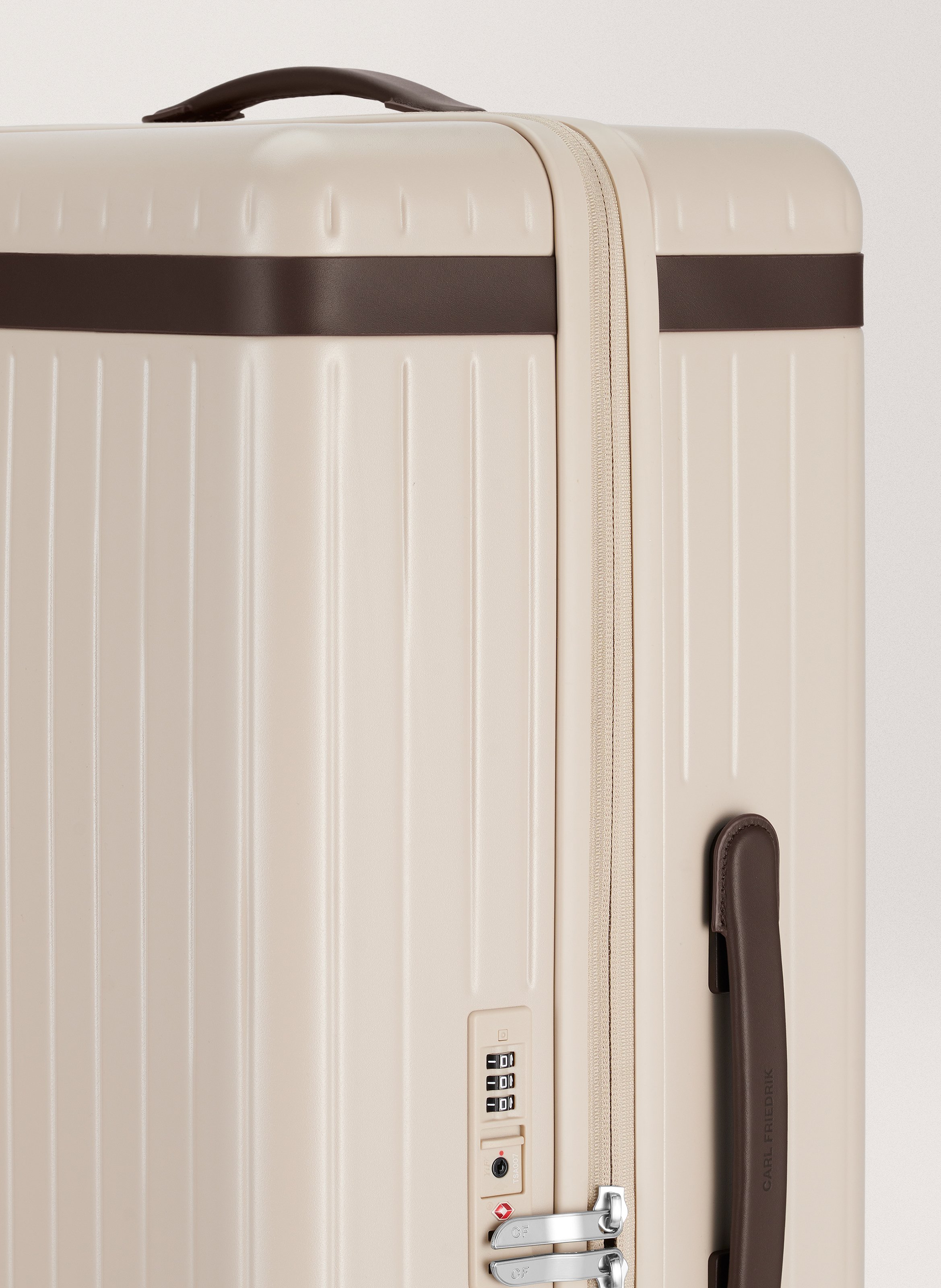 Valise 'the large check-in' en polycarbonate à fermeture zippée CARL FRIEDRIK Beige