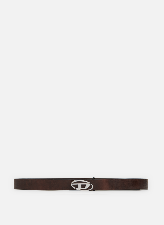Dimensions: 4 cm (1.6 in)
	
	Plain-coloured
	
	Buckle
	
	Engraved logo on the inside
	
	Five-hole adjustment DIESEL