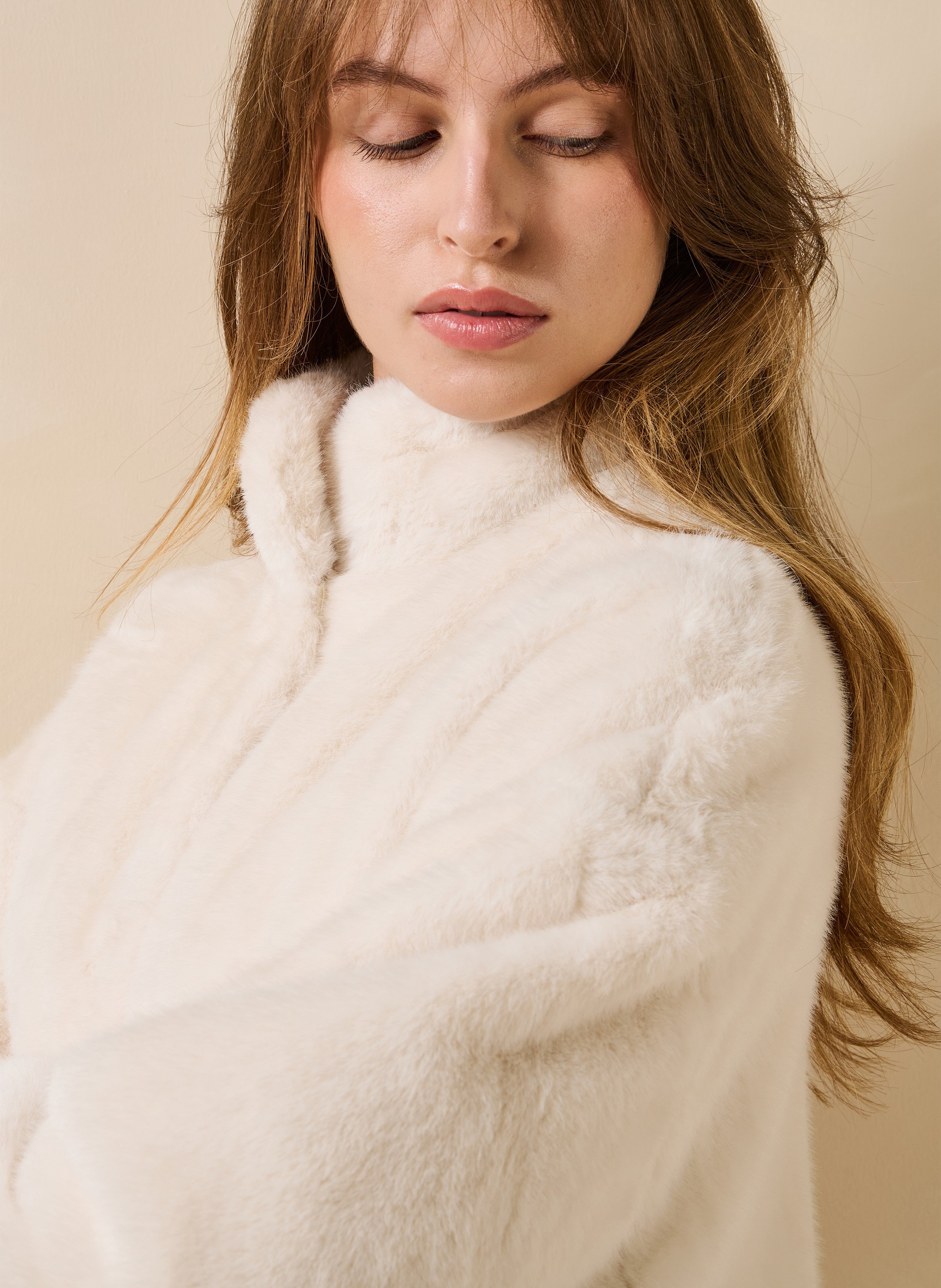 Jas van imitatiebont LA FEE MARABOUTEE Beige