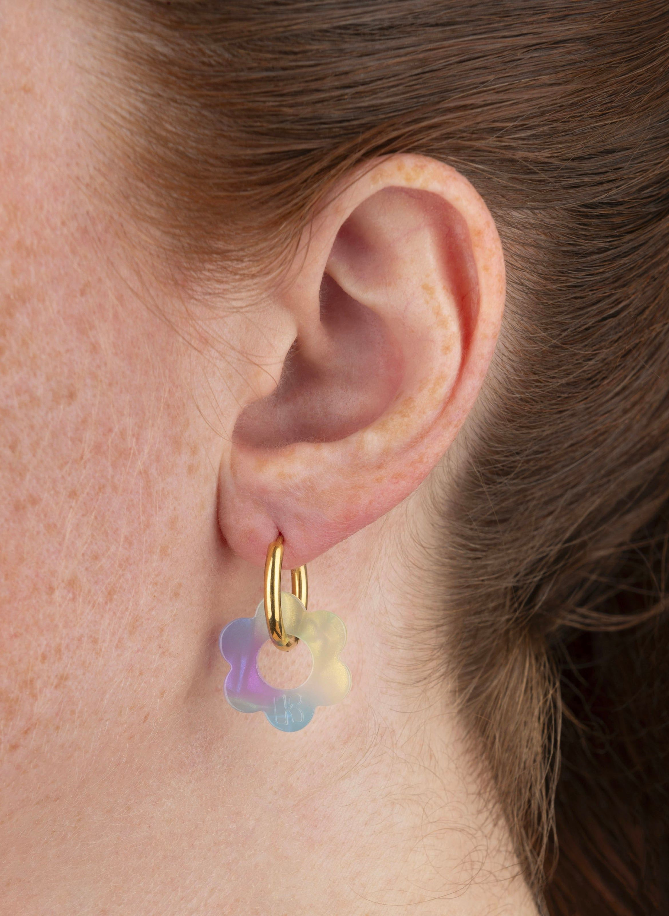 Boucles d'oreilles Baby Fleurette avec anneaux en acier inoxydable argenté | Multicolore KURAGE GINZA Montres et Bijoux