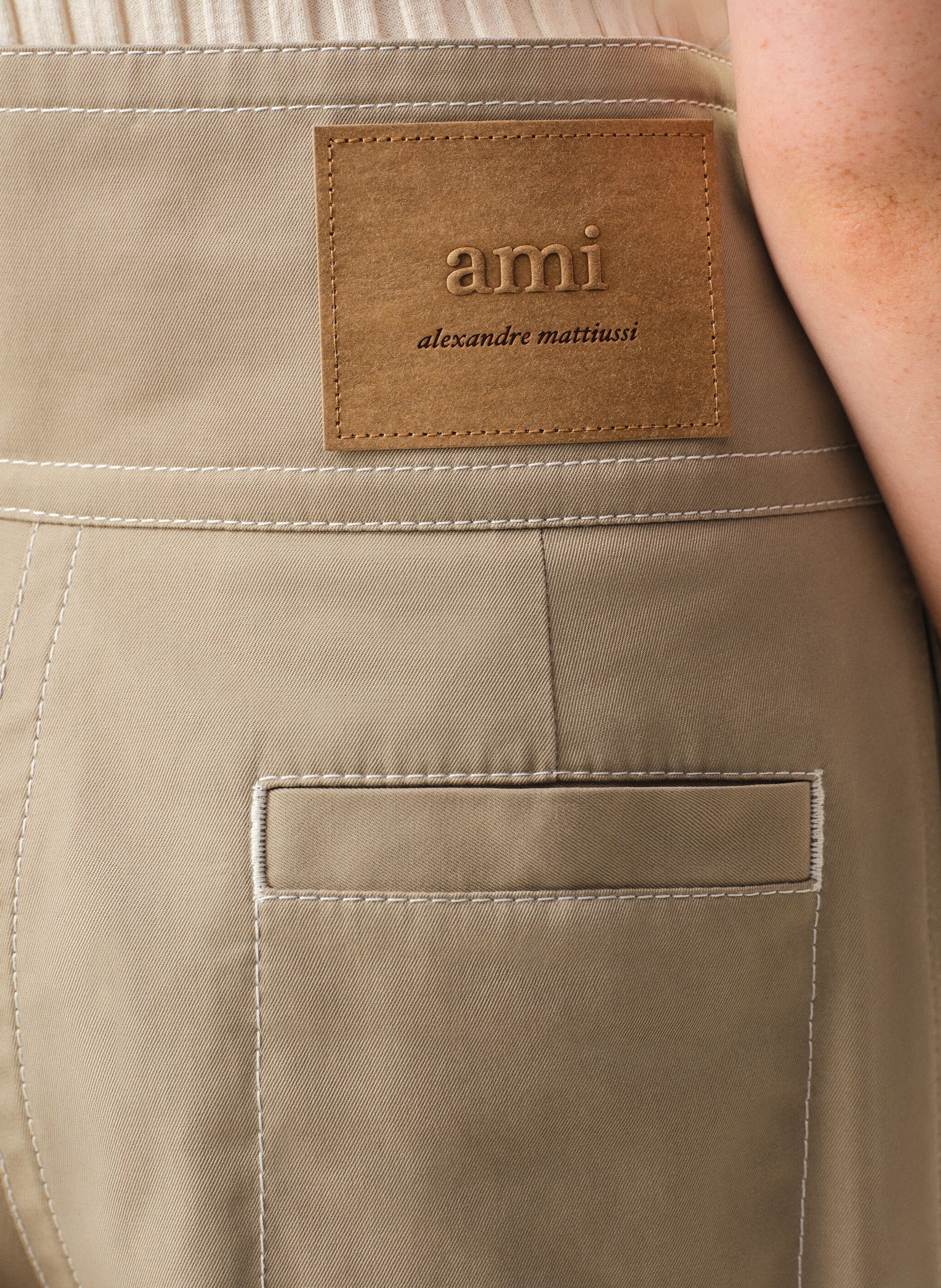 Pantalon à ceinture portefeuille en coton AMI PARIS Beige