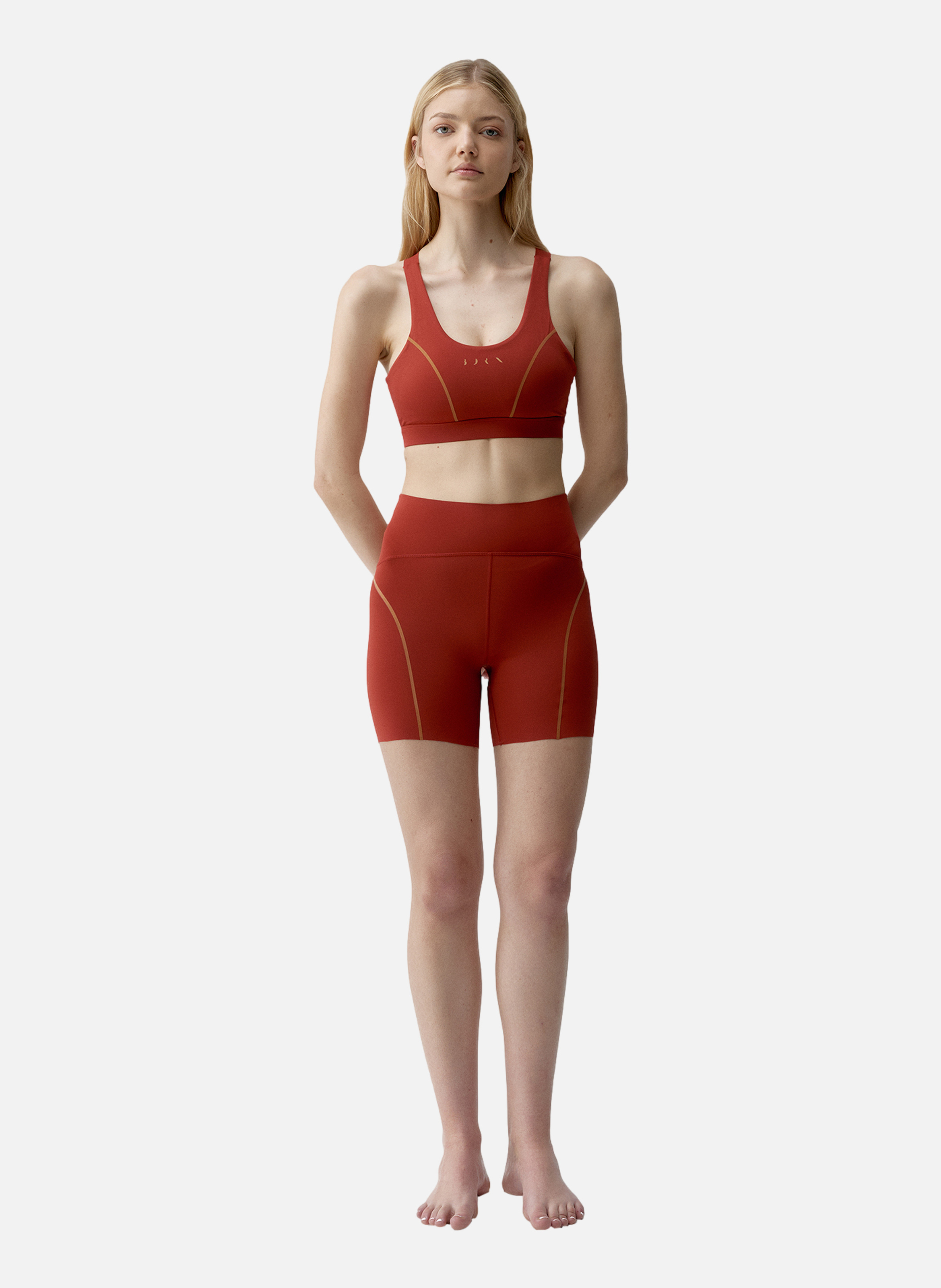 Short moulant de sport performance brone BORN LIVING YOGA Orange