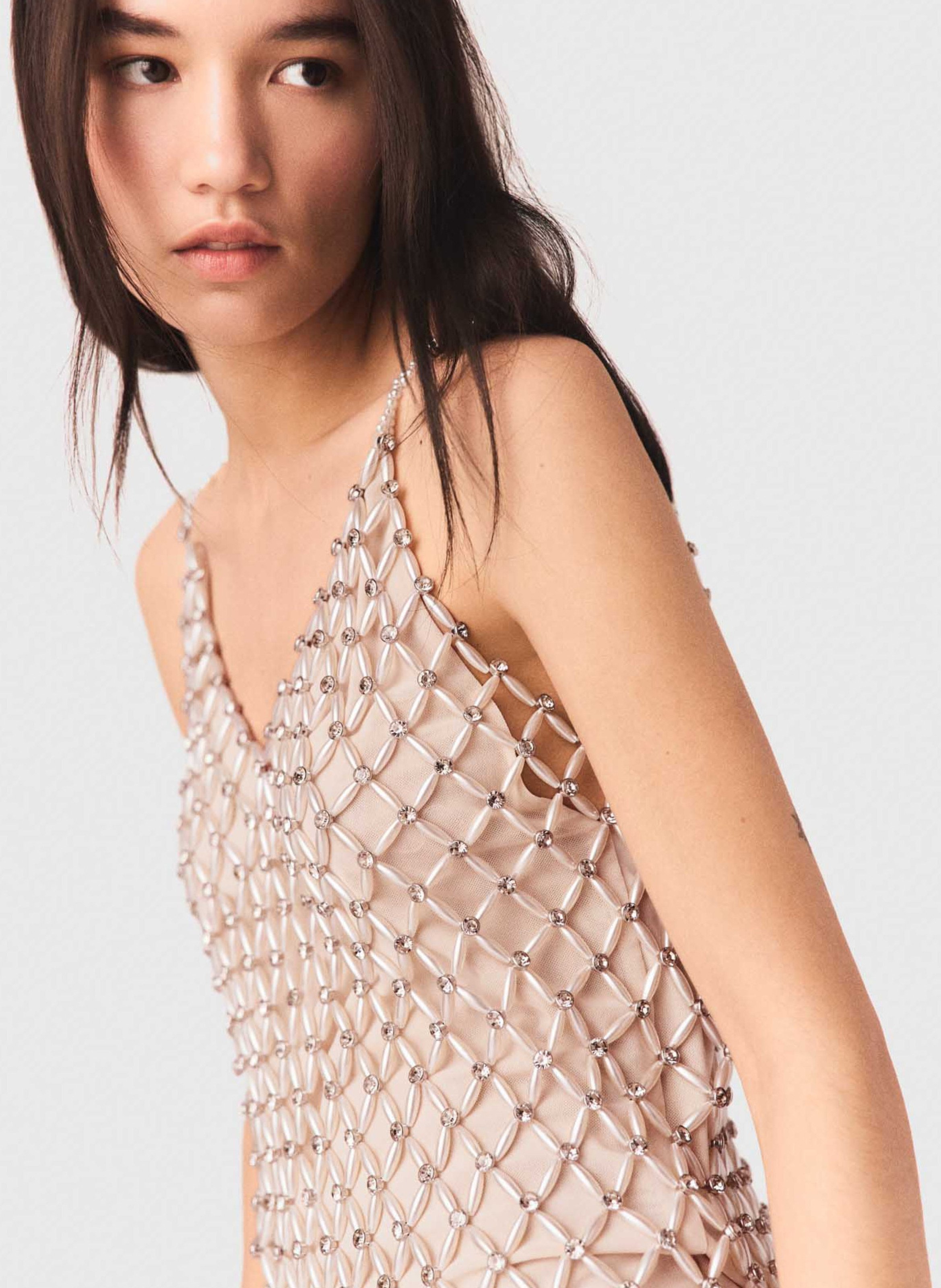 Robe courte col v à strass MAJE Beige