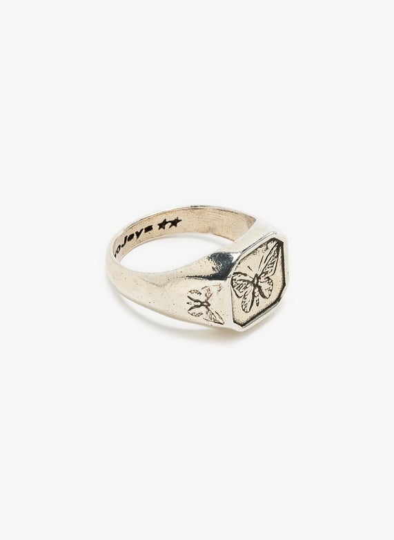 Engraved signet ring | Silver by TWO JEYS Engraved signet ring Silver