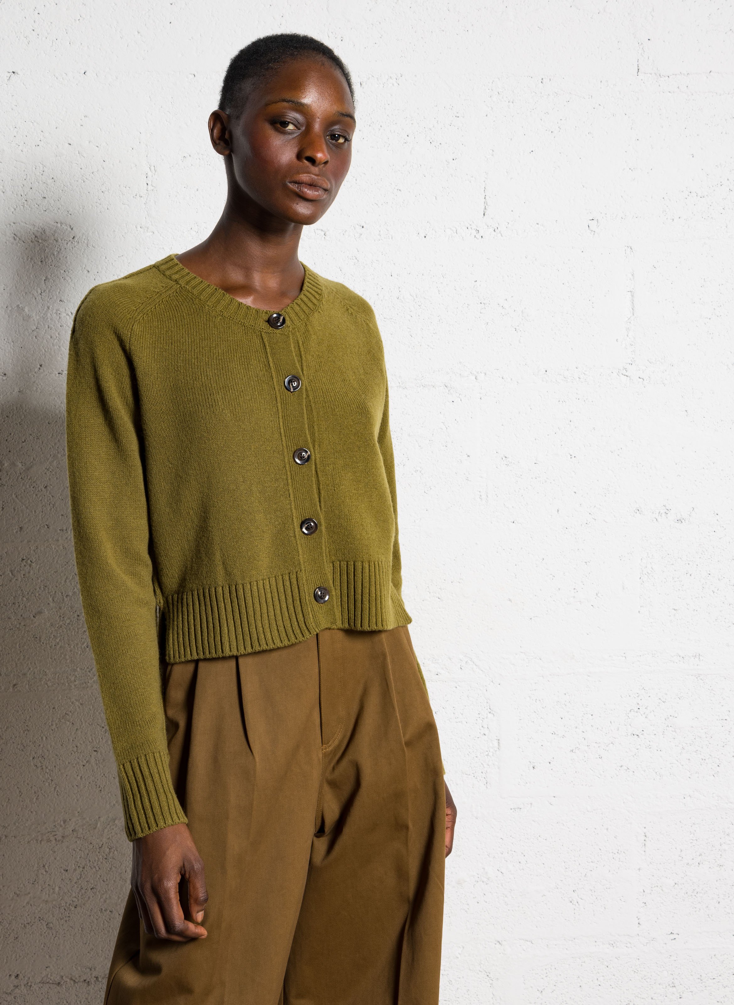 Cardigan col rond droit en laine virginia SOEUR Marron