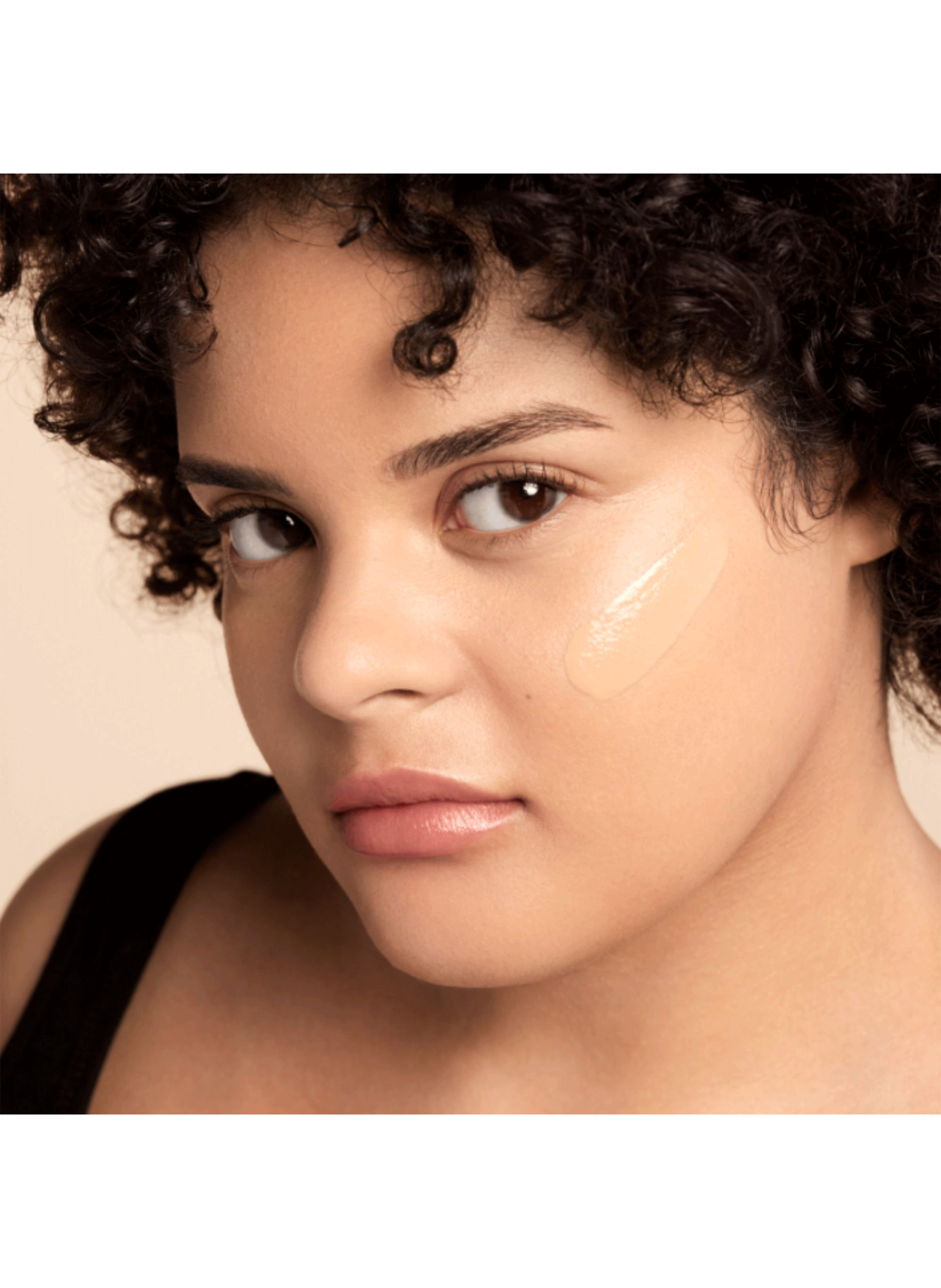 Yves Saint Laurent Fond de teint mat lumineux 24h* haute couvrance YVES SAINT LAURENT Mn8