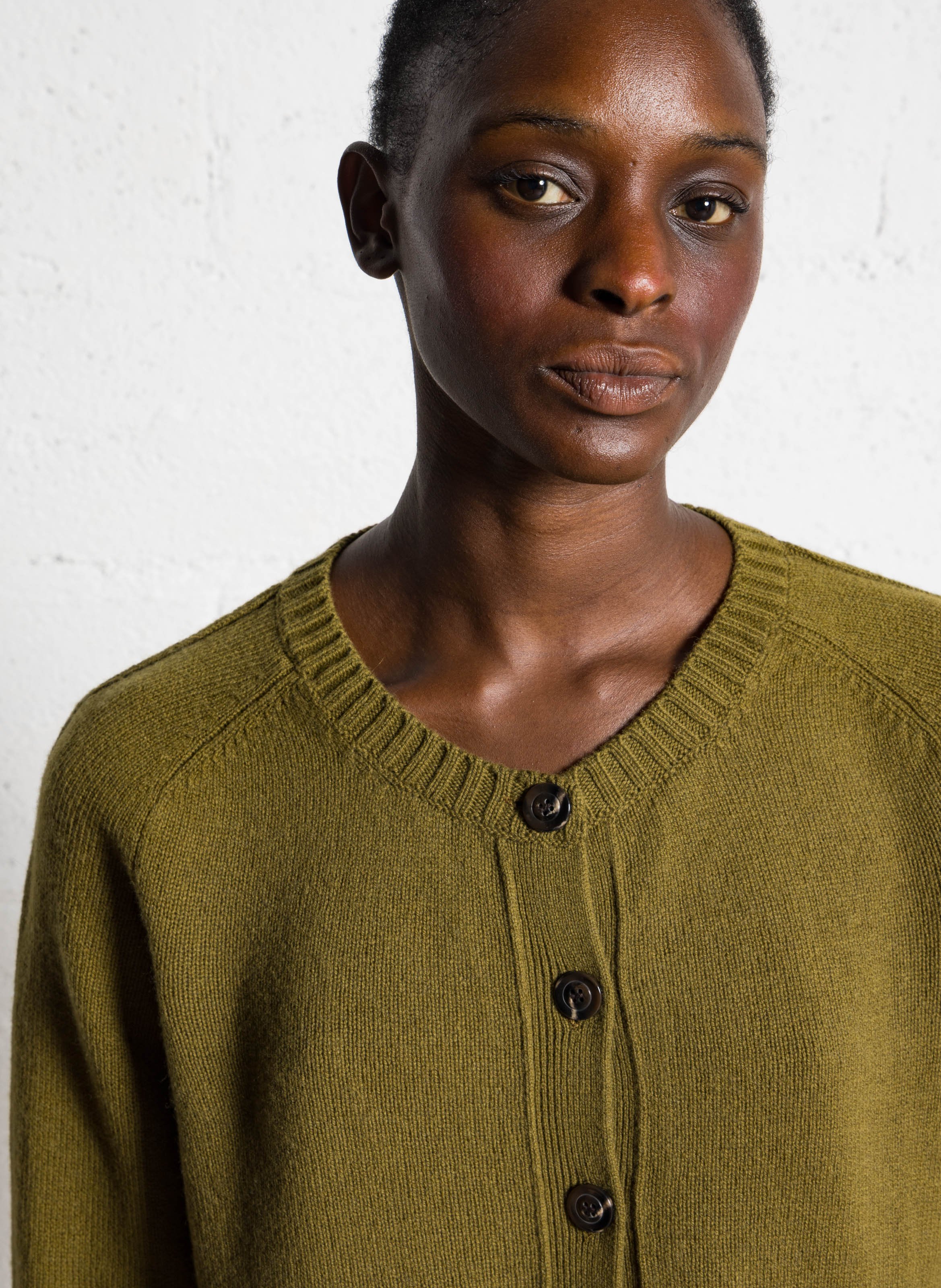 Cardigan col rond droit en laine virginia SOEUR Marron