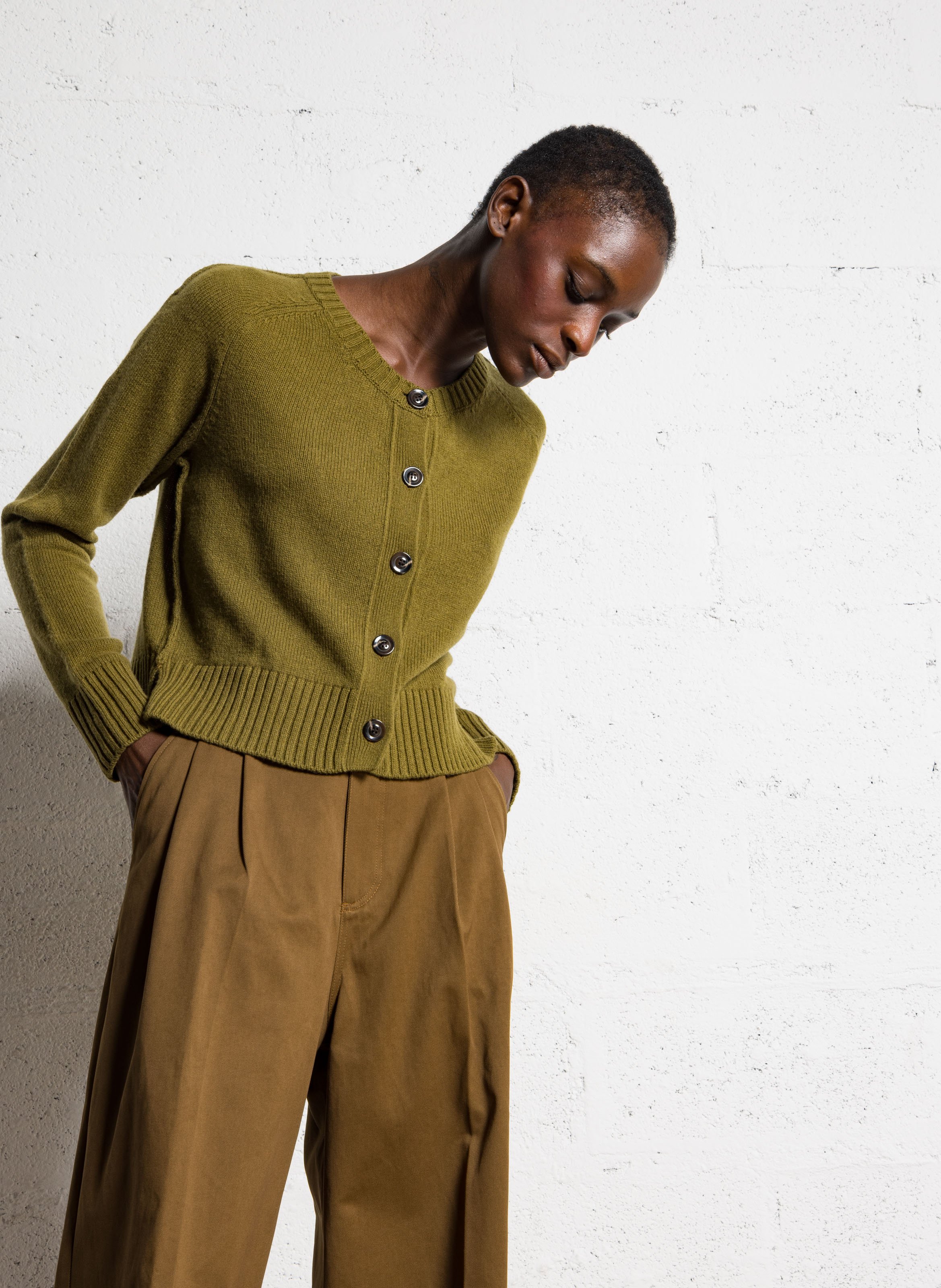 Cardigan col rond droit en laine virginia SOEUR Marron