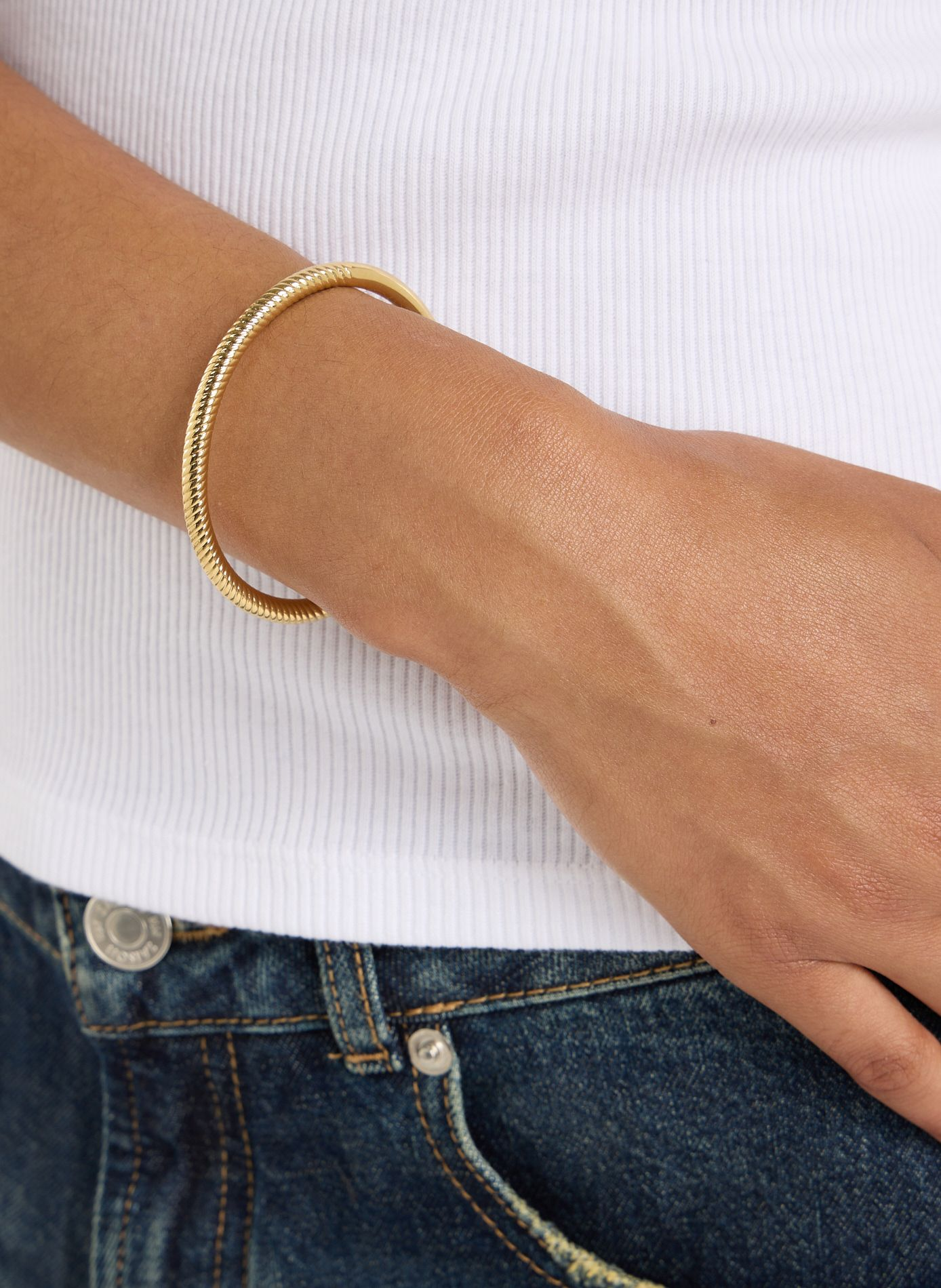 Geriffeltes Skulptur-Armband SAISON 1865 Golden