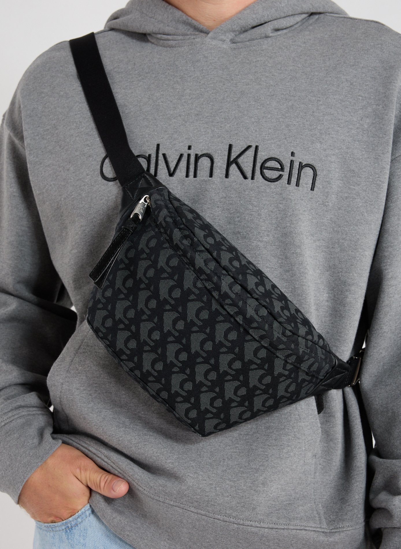 Sac banane à imprimé monogramme CALVIN KLEIN Noir