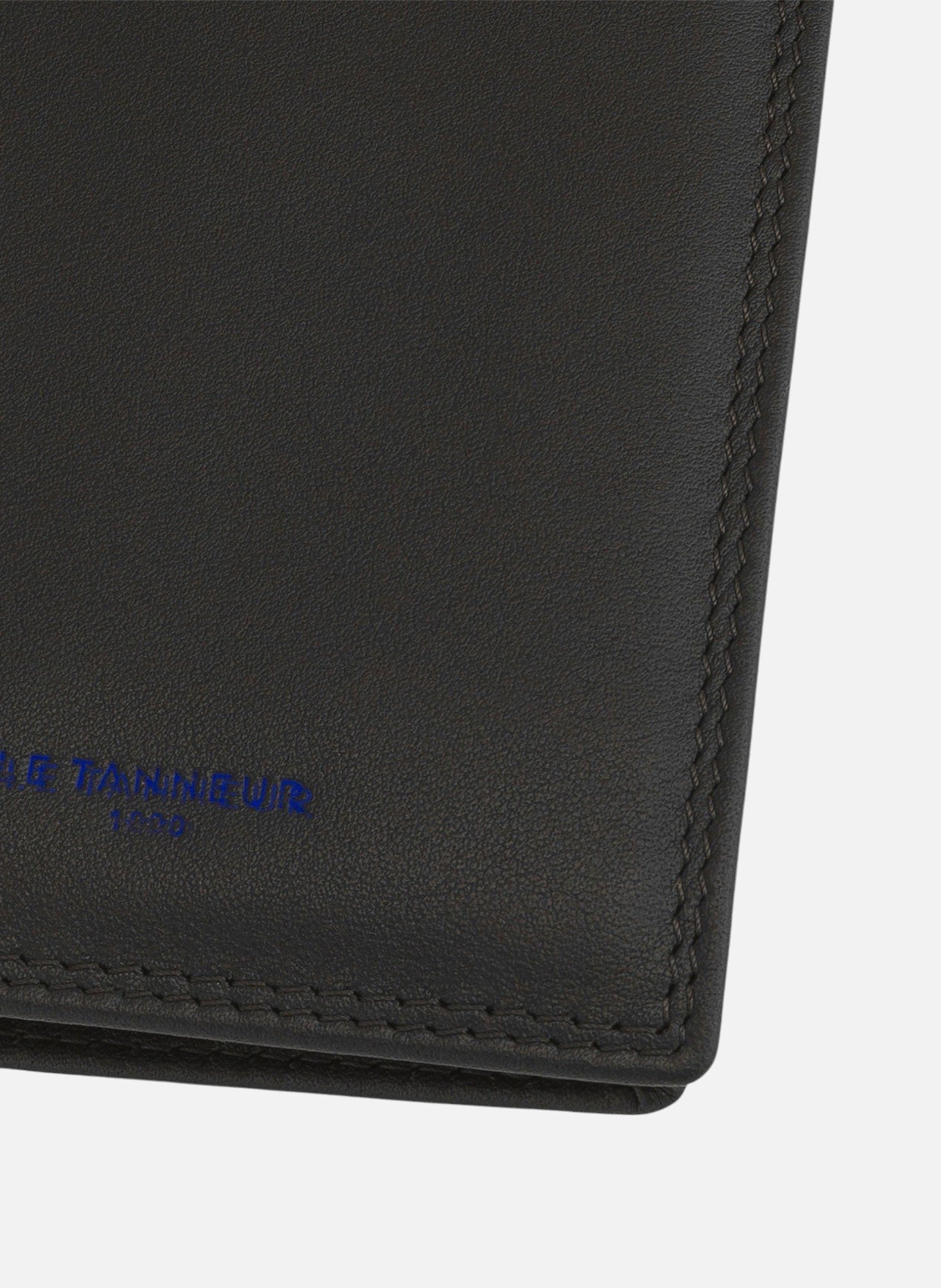 Porte cartes moyen modele avec poche billets martin en cuir lisse LE TANNEUR Noir