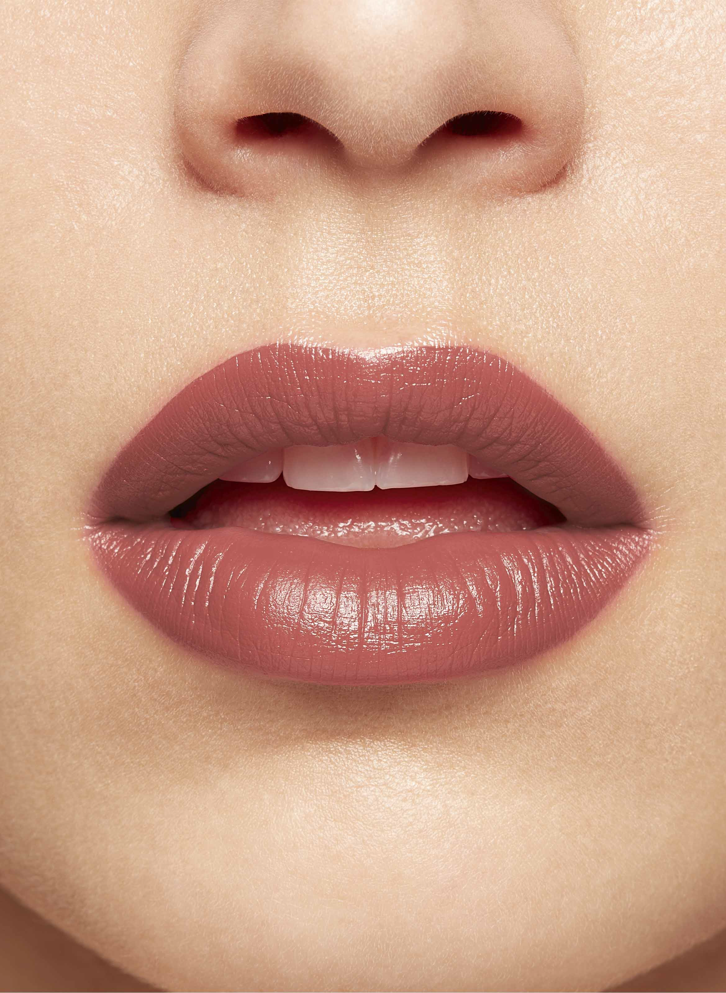 Lovely Red - Rechargeable Lipstick CLARINS 705 soft berry