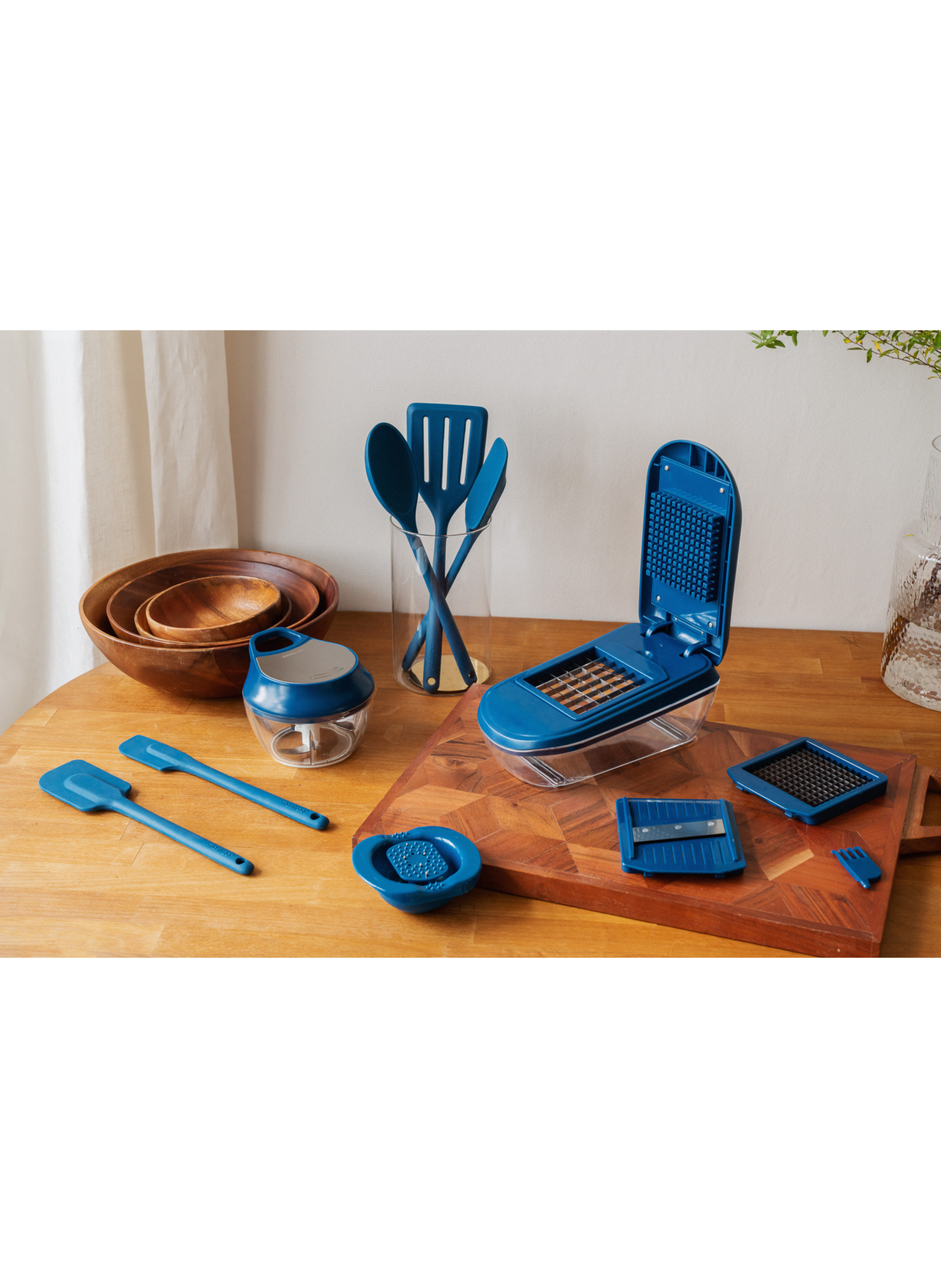 3-blade vegetable slicer with reservoir MASTRAD Blue