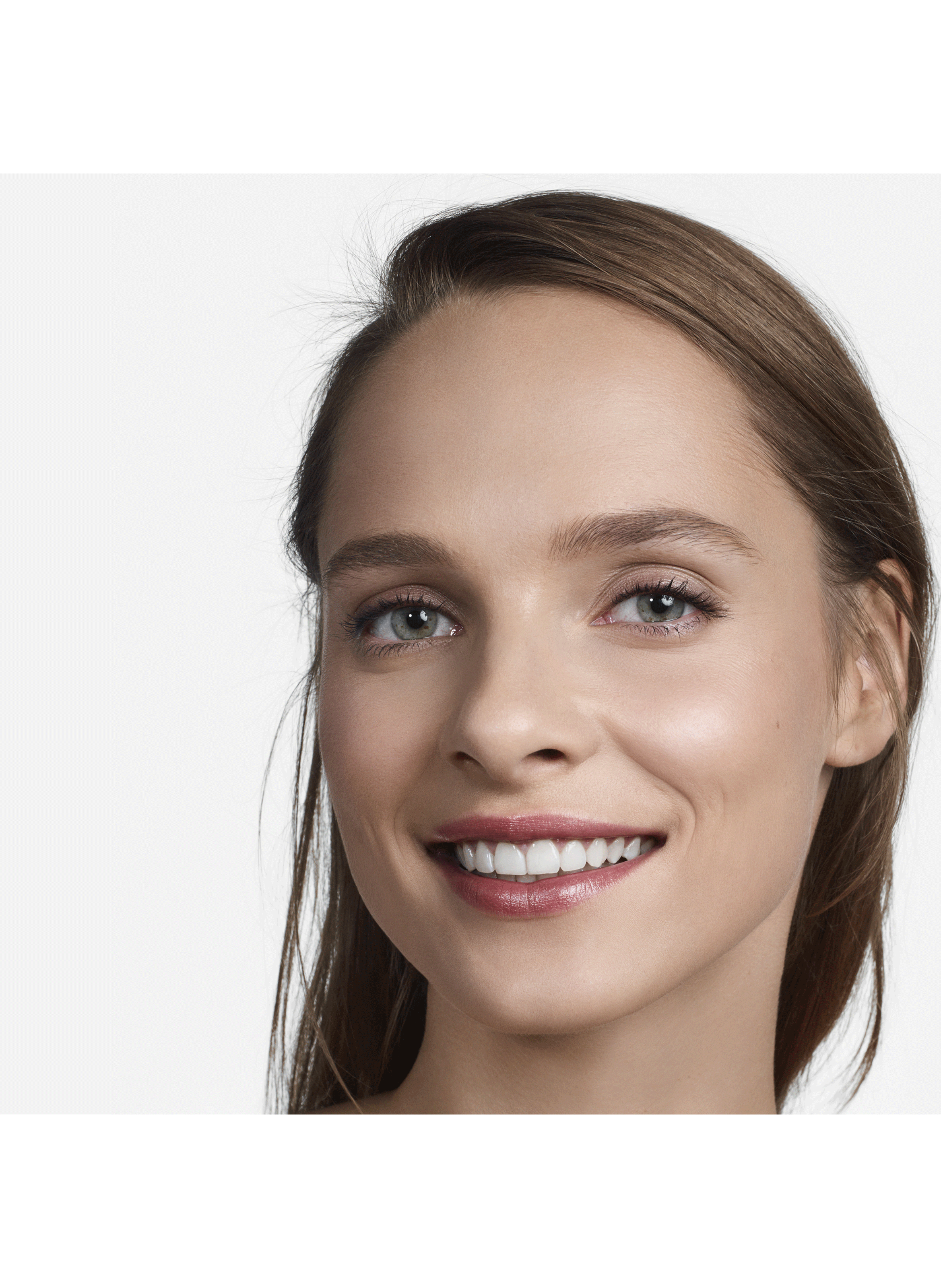 Even Better Refresh - Hydrating And Repairing Makeup Cn 28 ivory