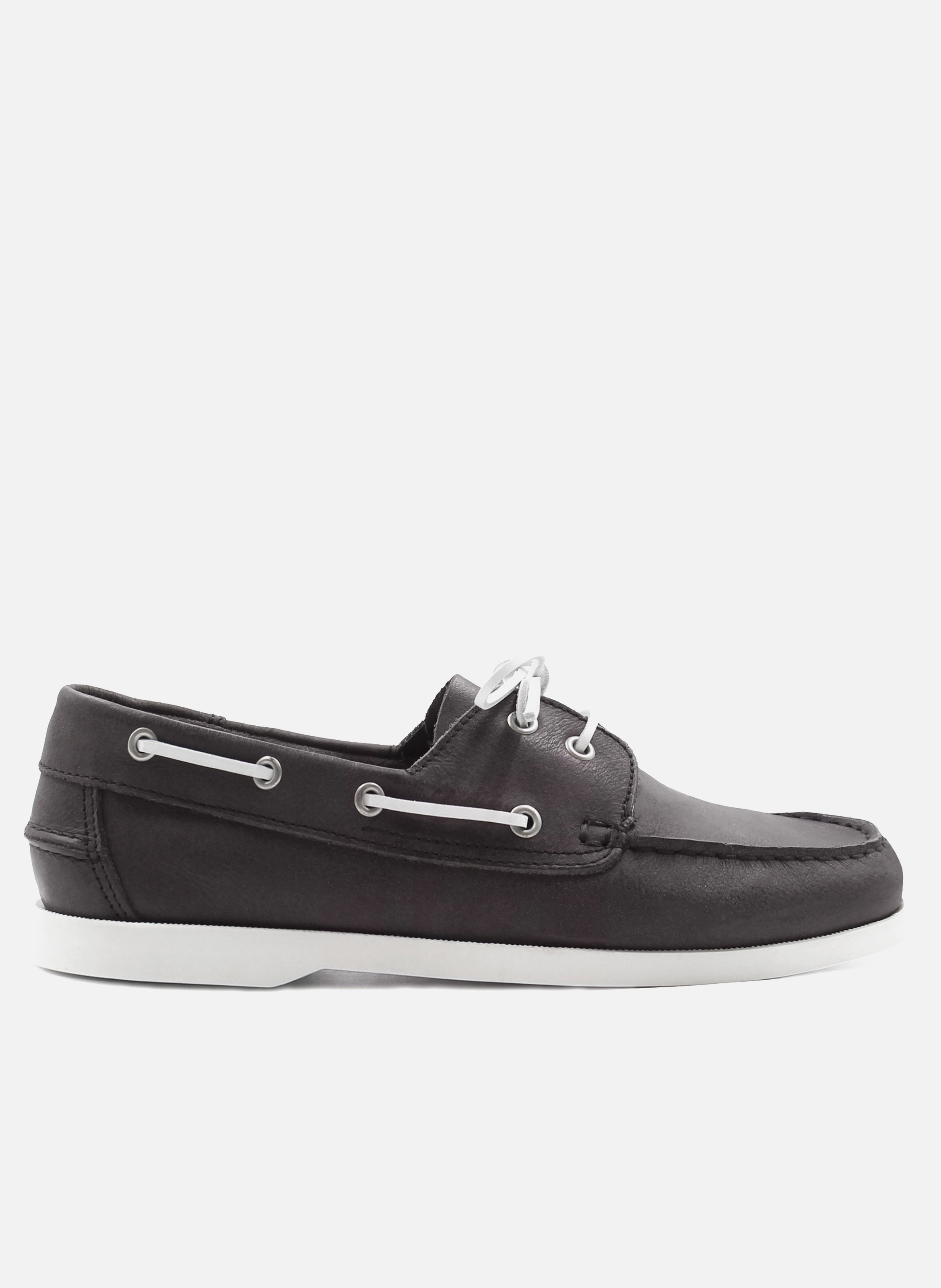 Chaussures bateau cuir mat brossé JULES & JENN Noir