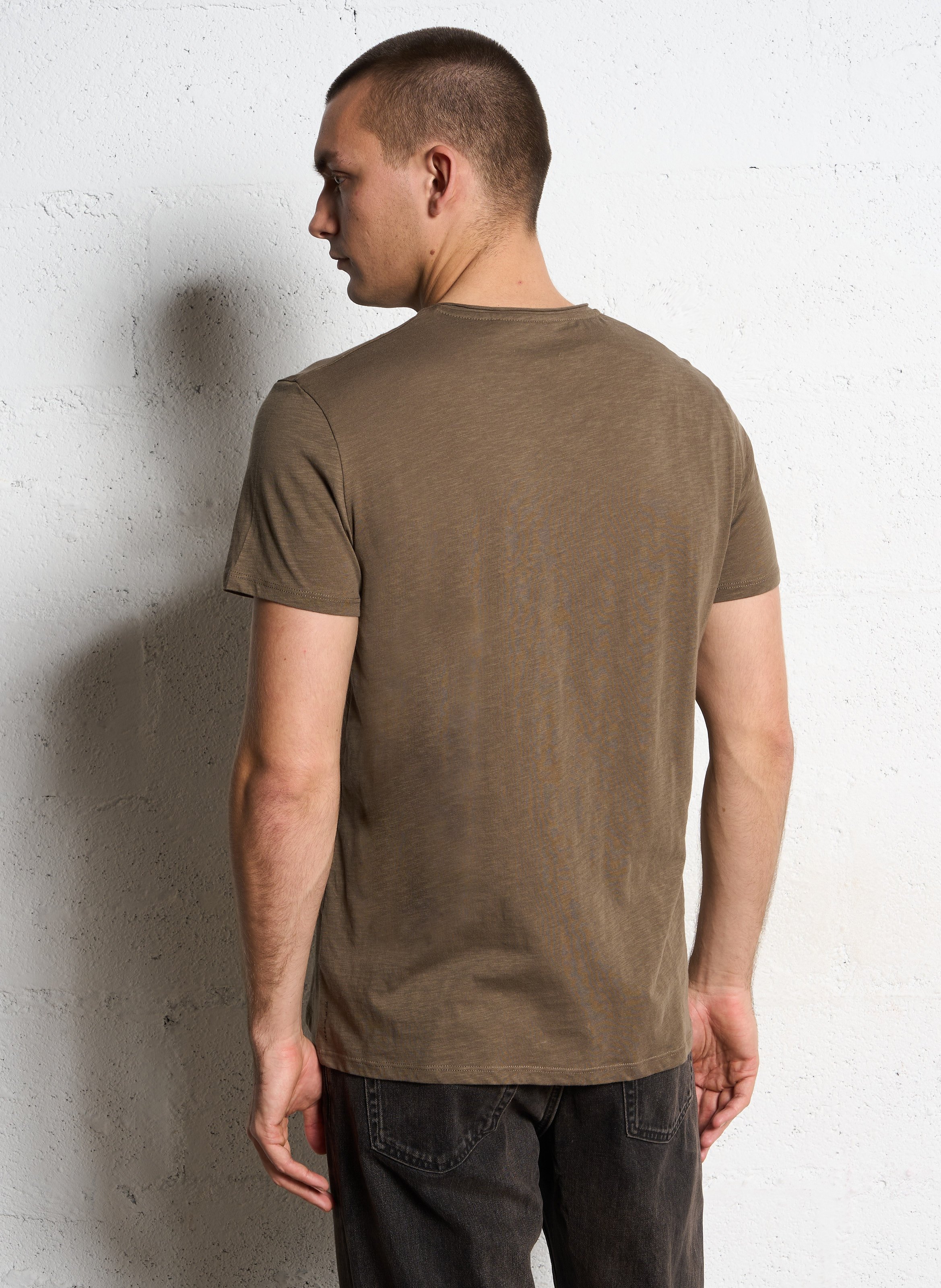 Tee-shirt col v en coton IKKS Marron