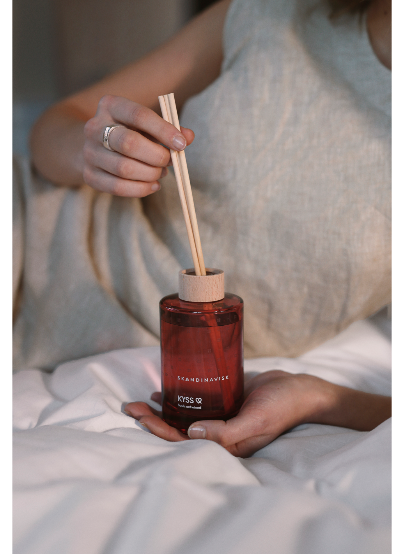 Diffuseur de parfum Kyss 200ml SKANDINAVISK Rouge