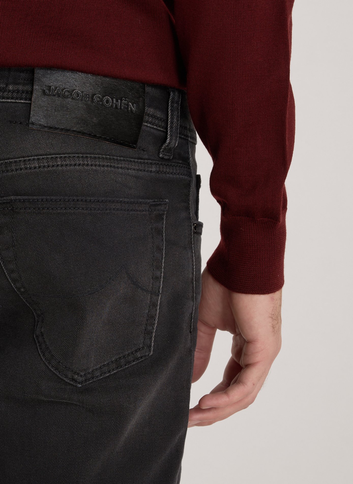 Cotton-blend slim-fit jeans JACOB COHEN Black