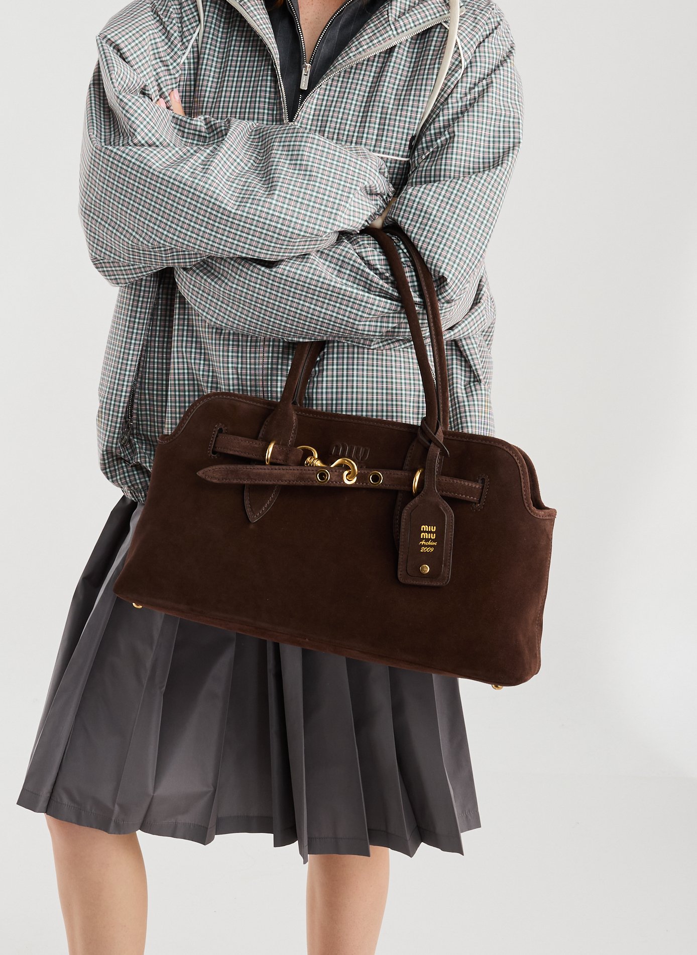 MIU MIU Sac cabas Aventure en cuir suédé Marron