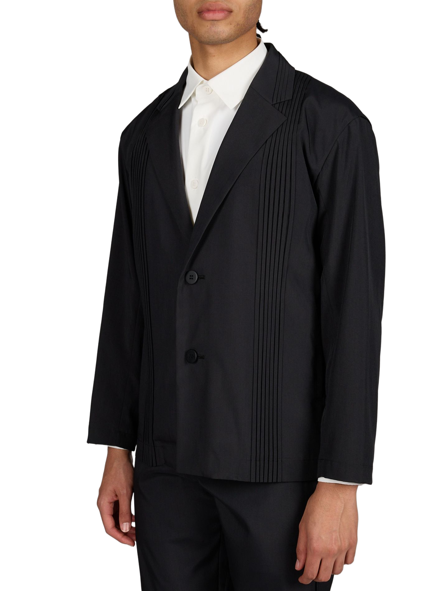 Straight blazer with a tailored collar. ISSEY MIYAKE Black