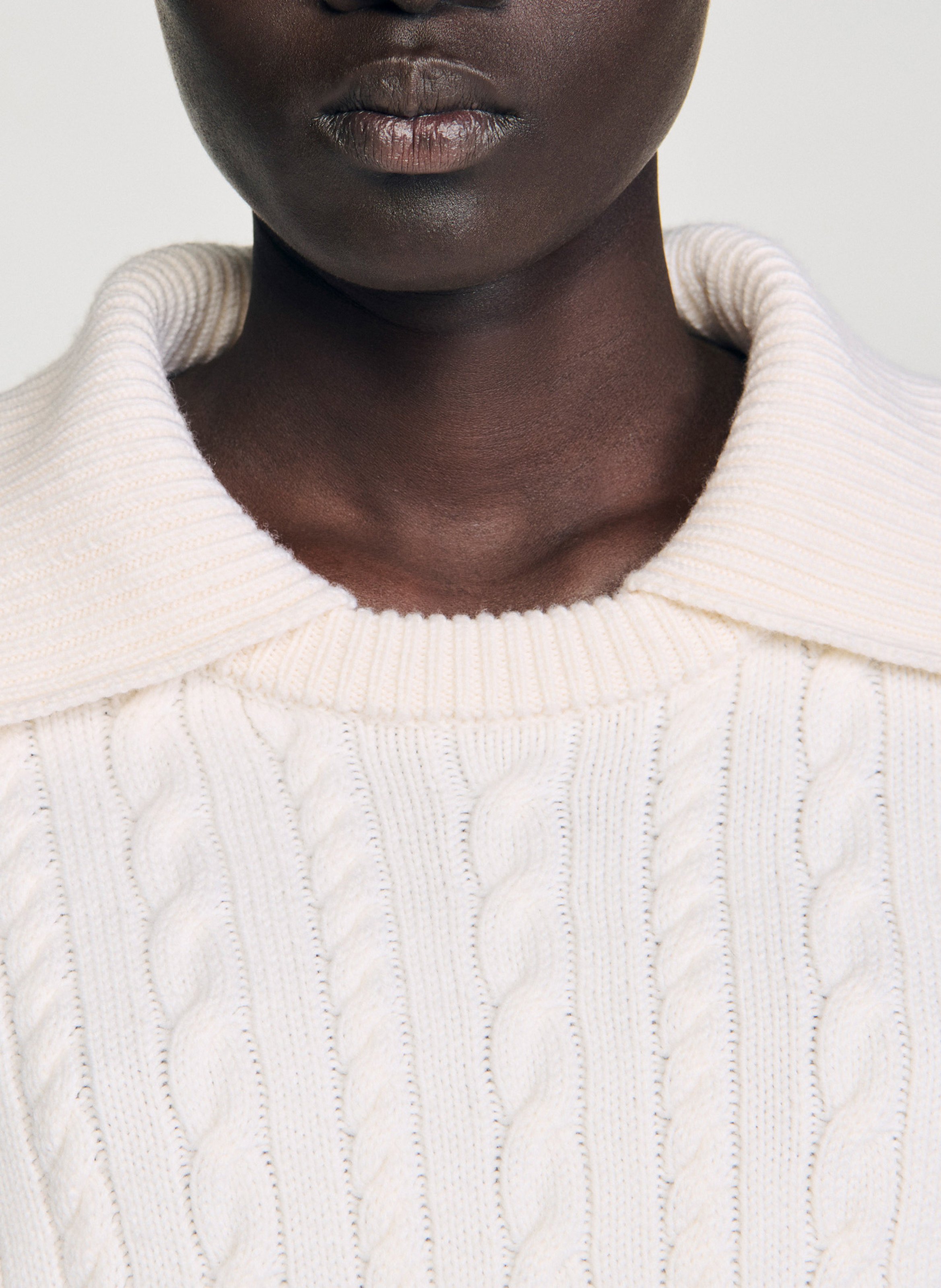 Pull col à revers en maille tressée SANDRO Beige