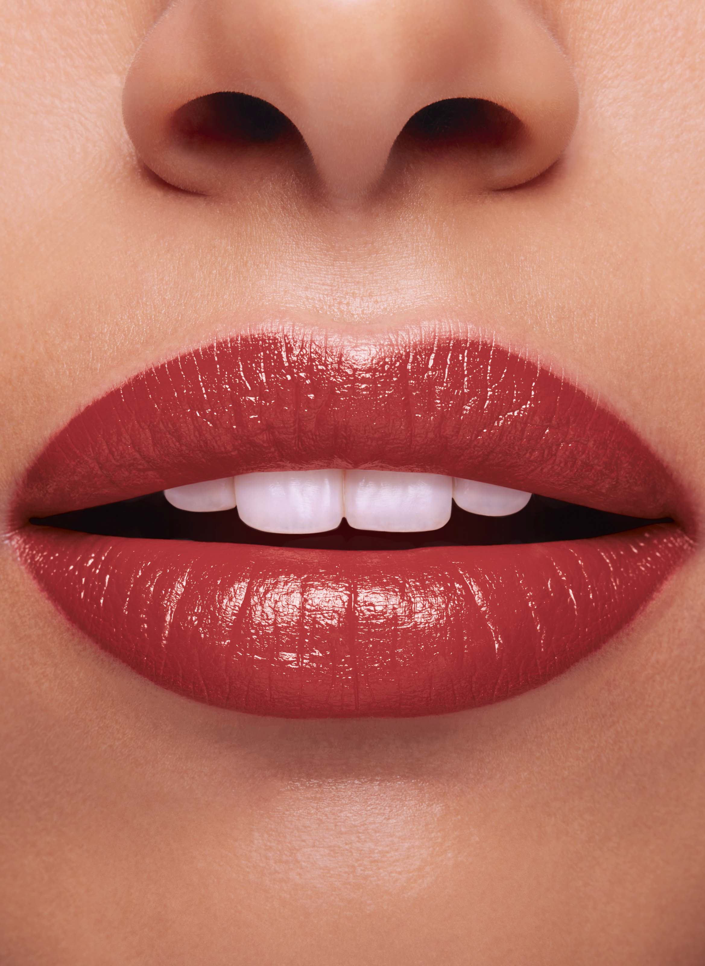 Lovely Red - Rechargeable Lipstick CLARINS 737 spicy cinnamon