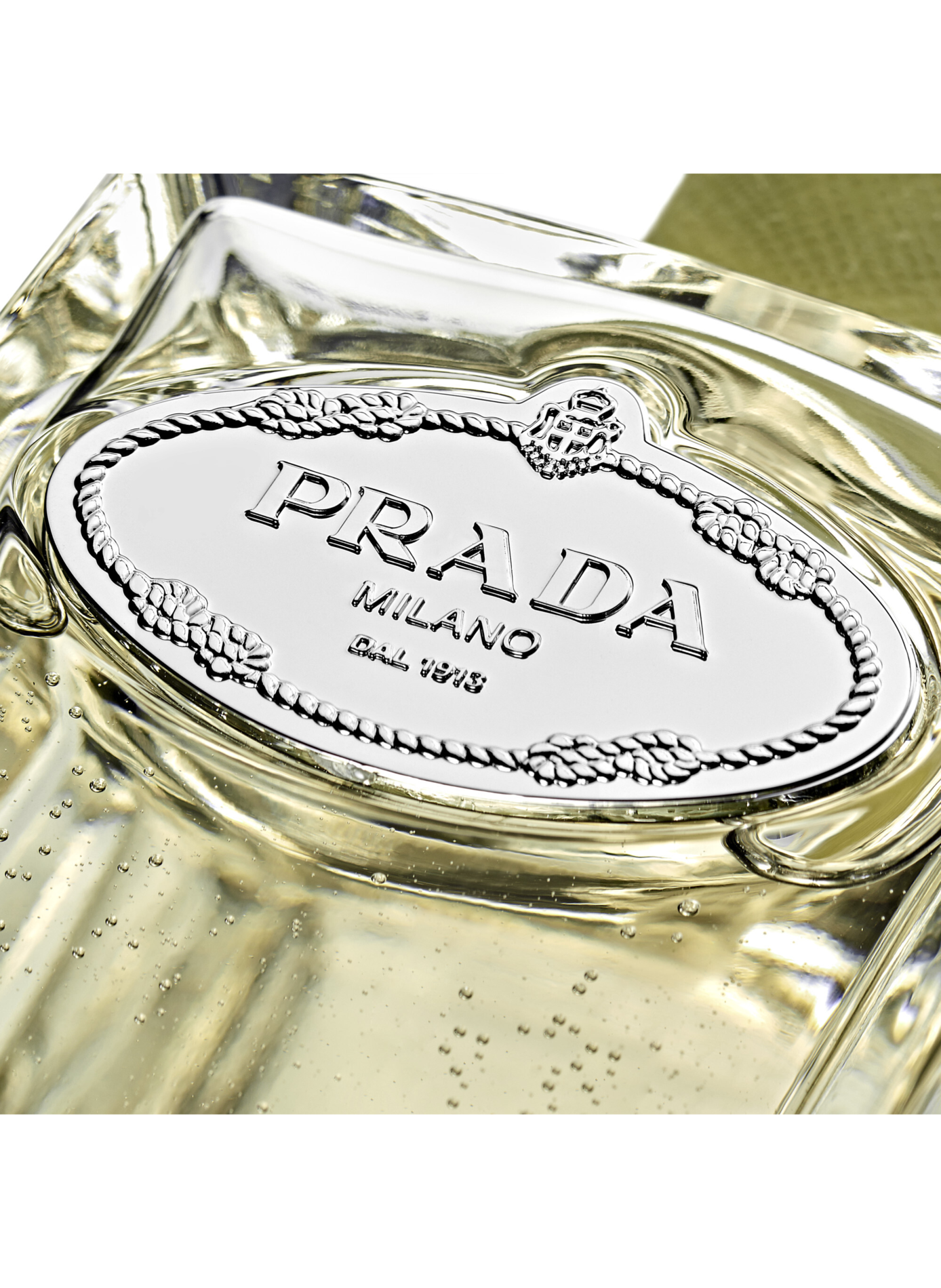 Die Infusionen - Kühnes holzig-zitrisches Eau de Parfum. PRADA No color