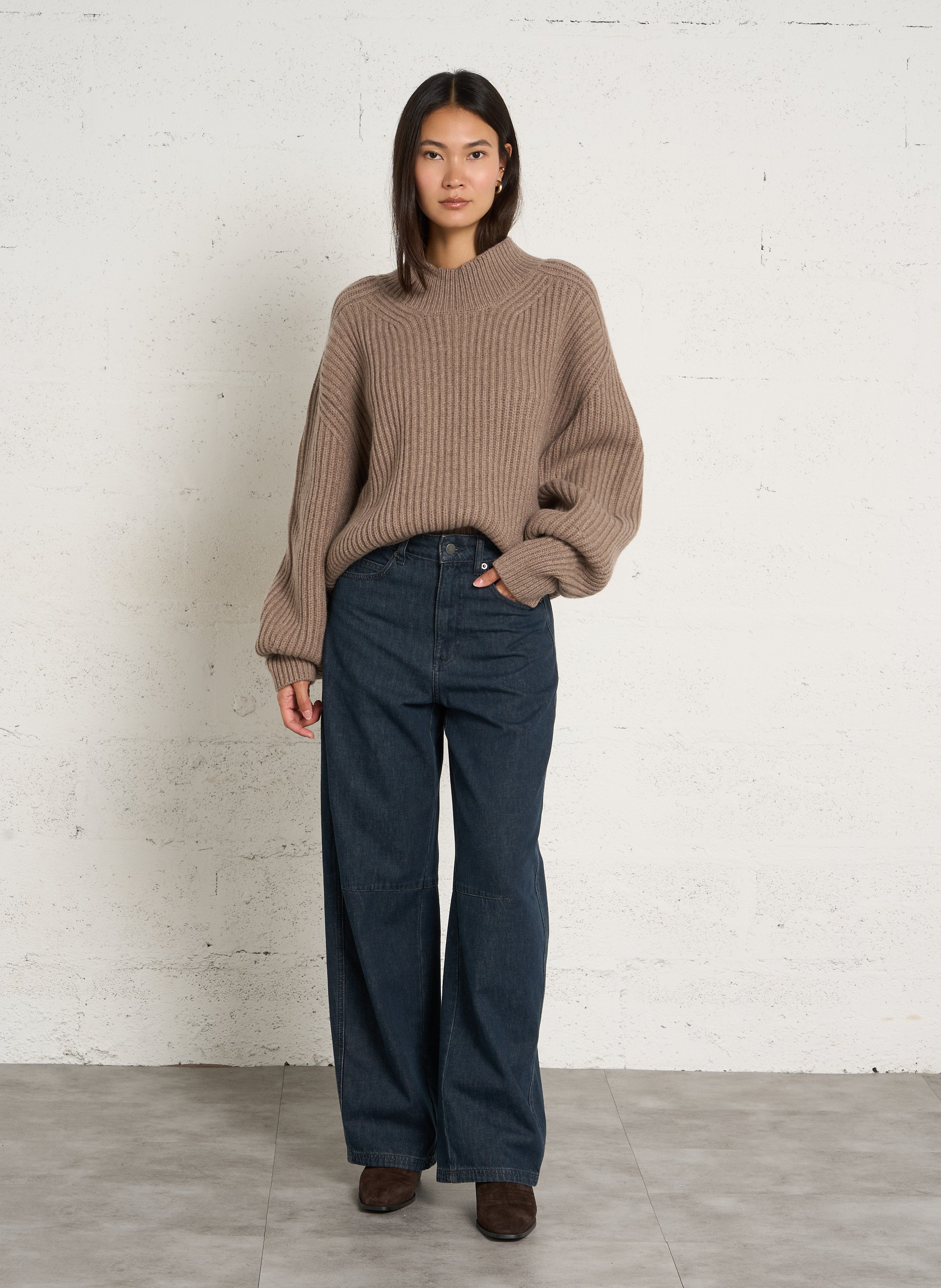 Pull oversize col montant en laine mérinos flamand SOEUR Beige