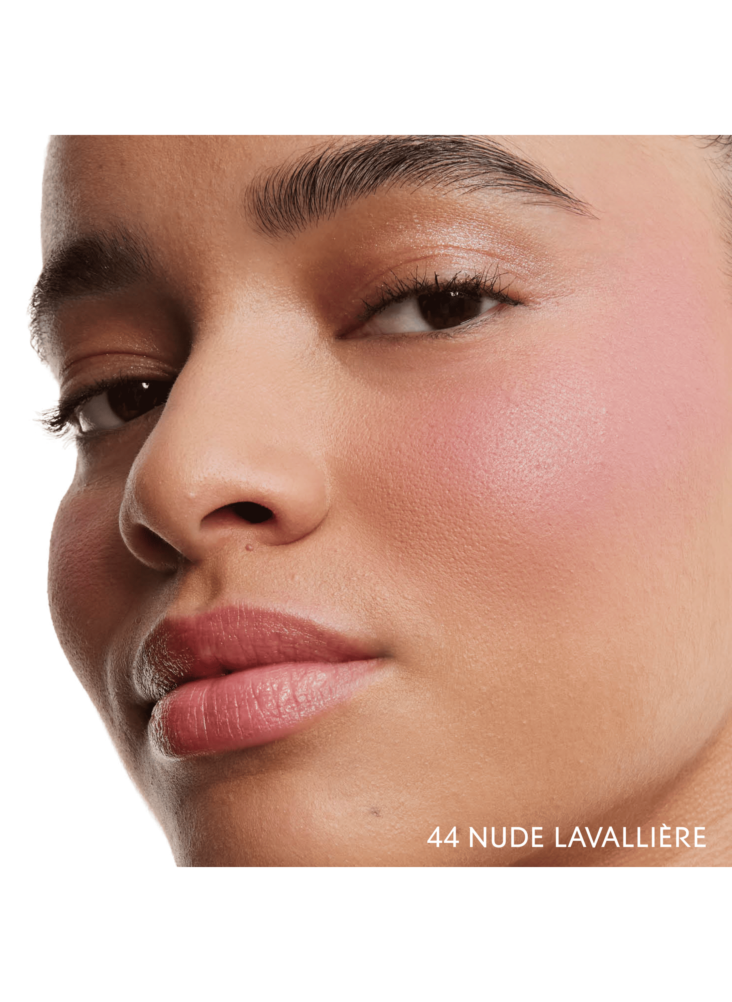 Make Me Blush Powder Blush Nude lavallière