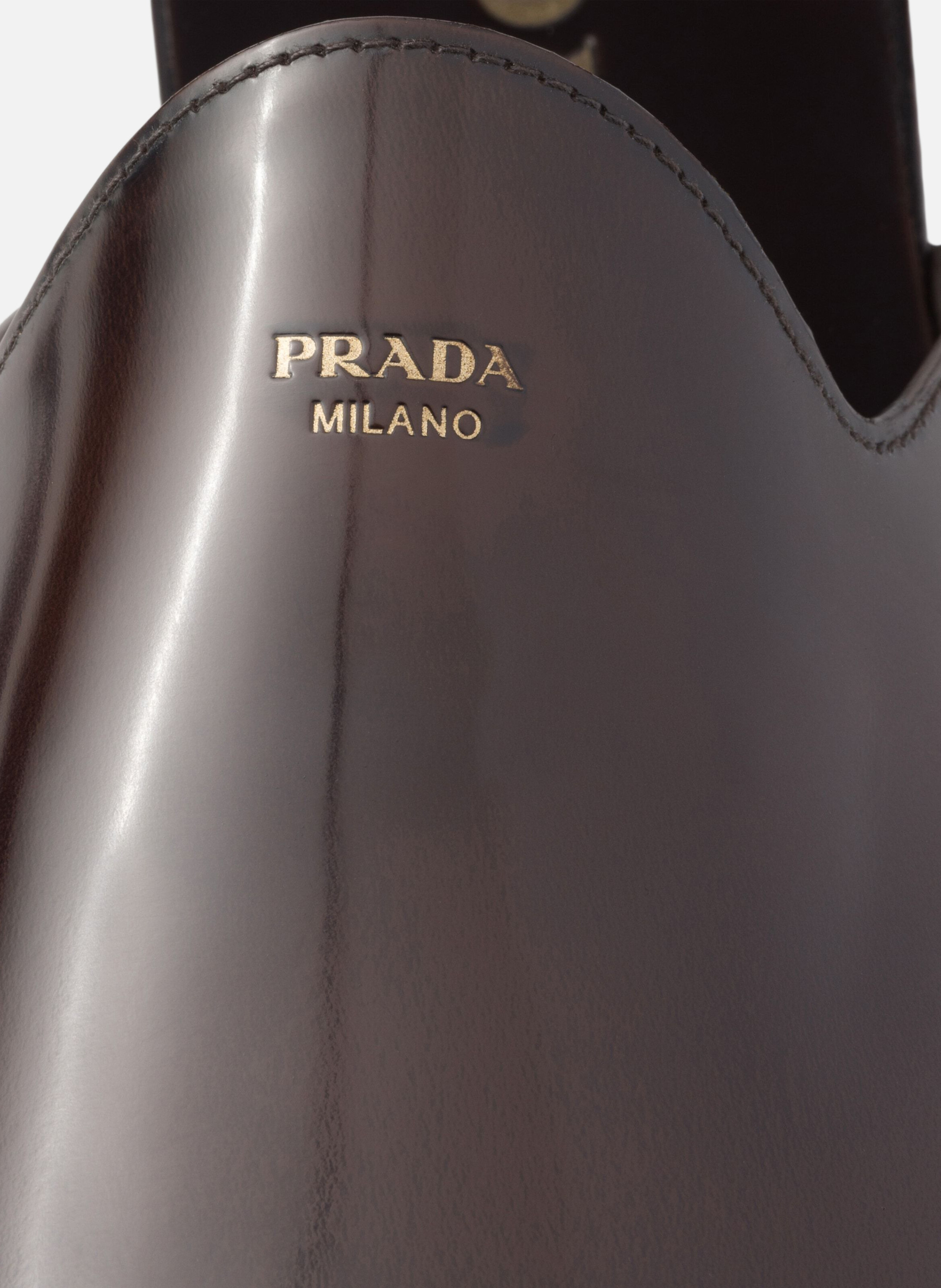 Pantoufles en cuir brossé PRADA Marron
