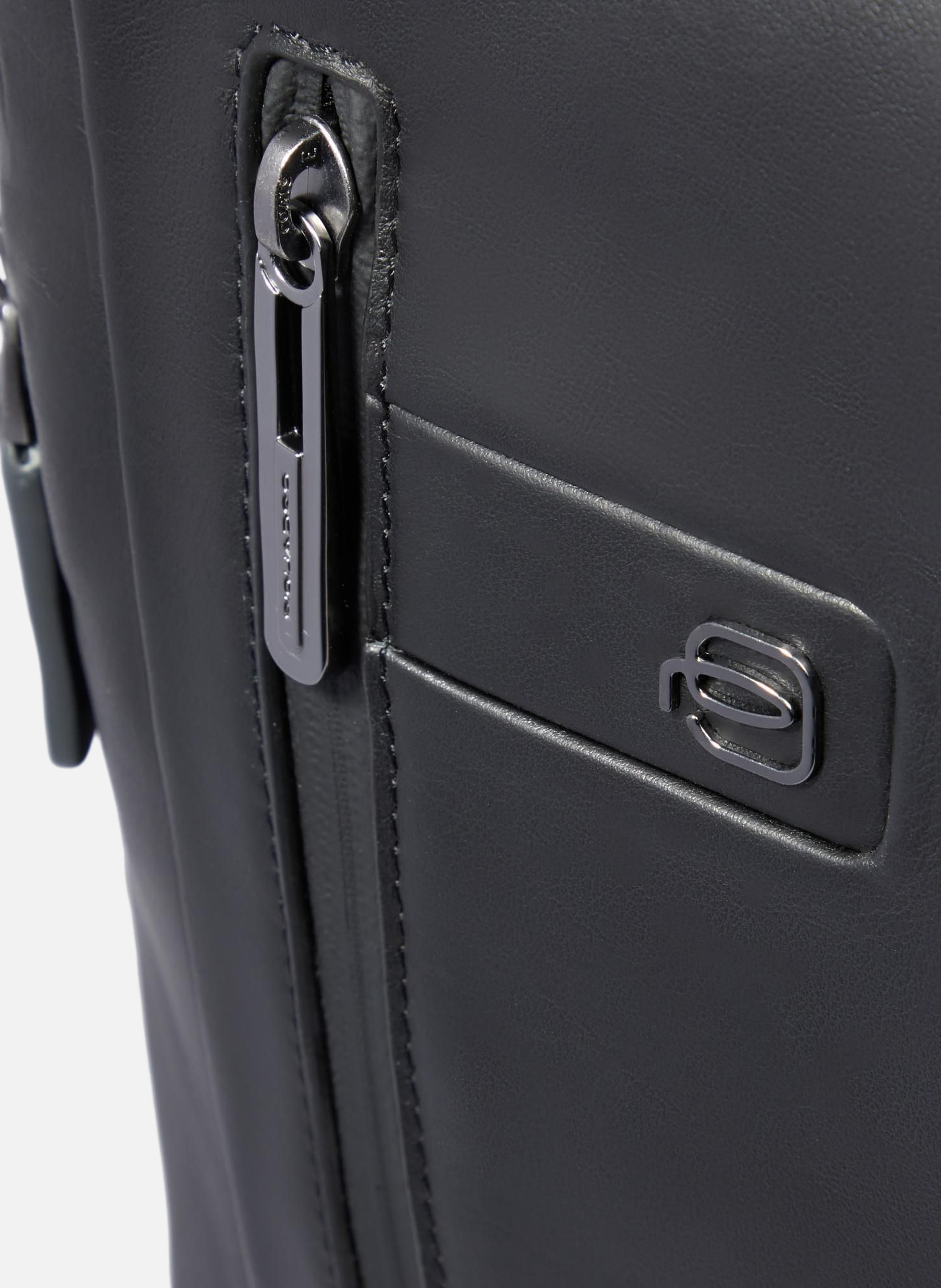 Sling bag for ipad® PIQUADRO Black