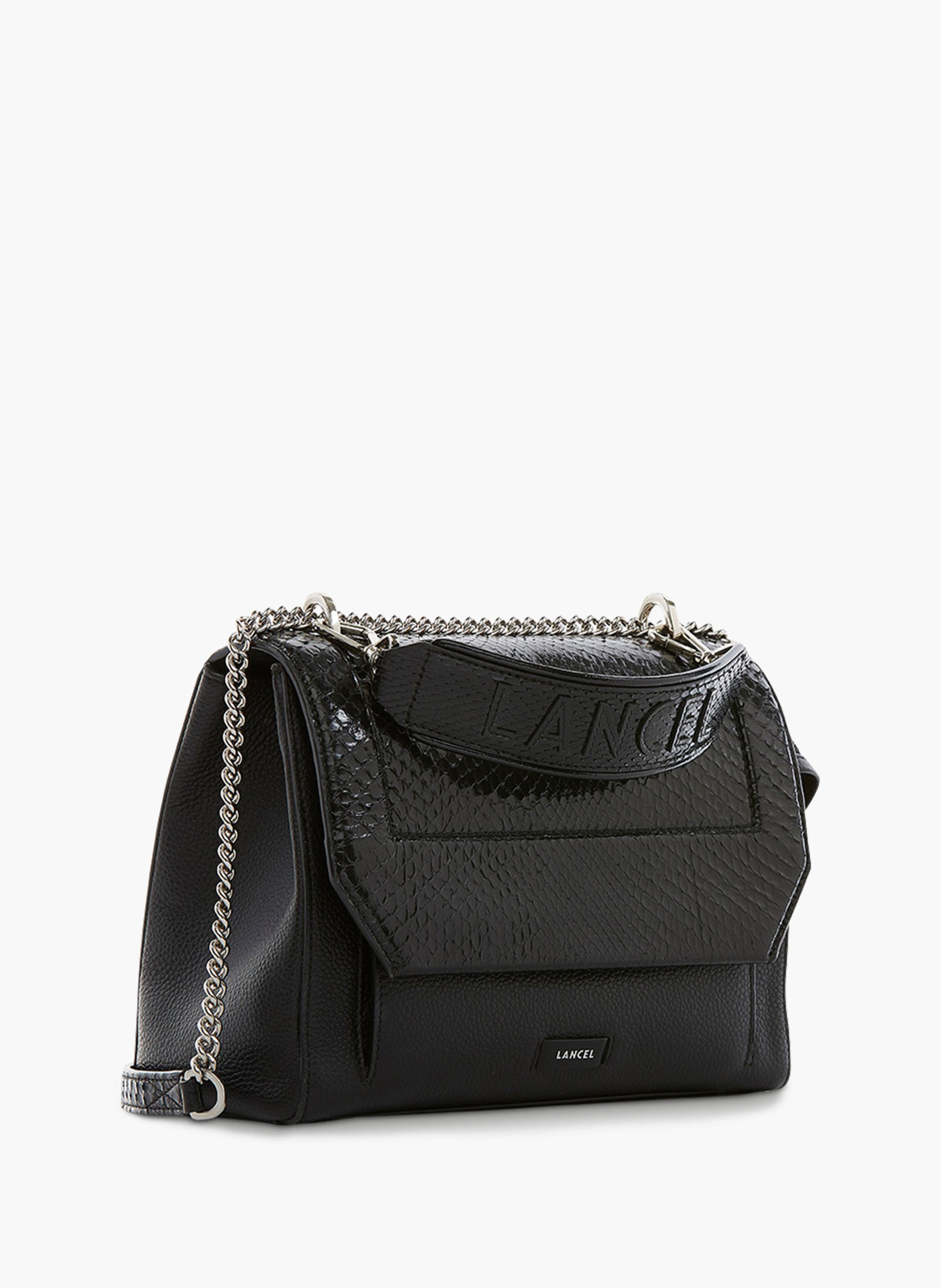 Sac à rabat moyen avec chaîne et bandoulière en cuir. LANCEL Noir