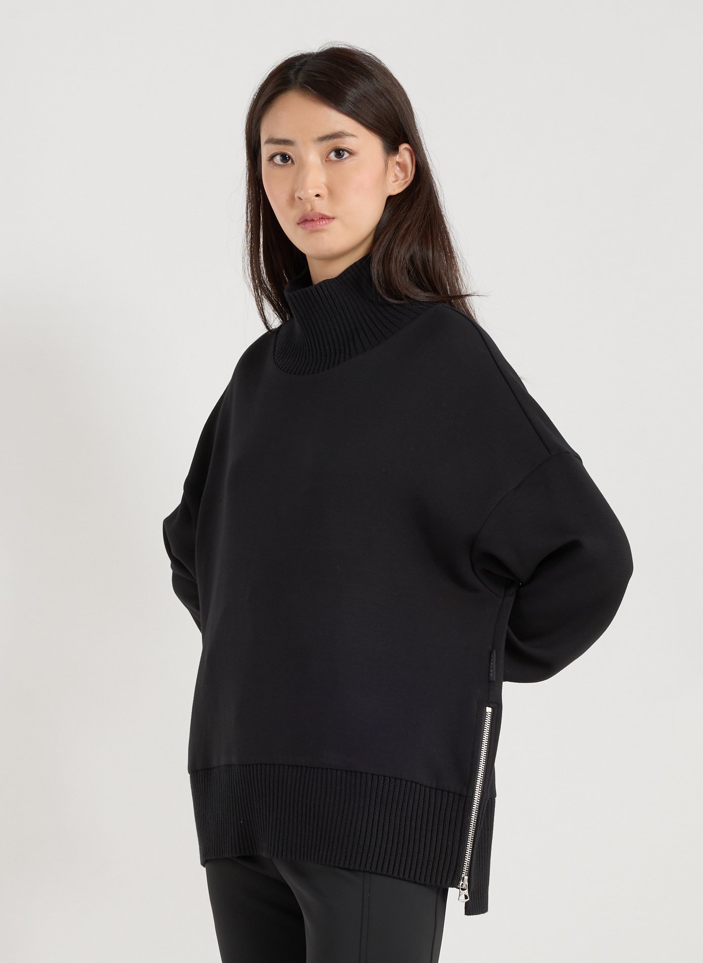 VARLEY Oversized turtleneck sweater Black